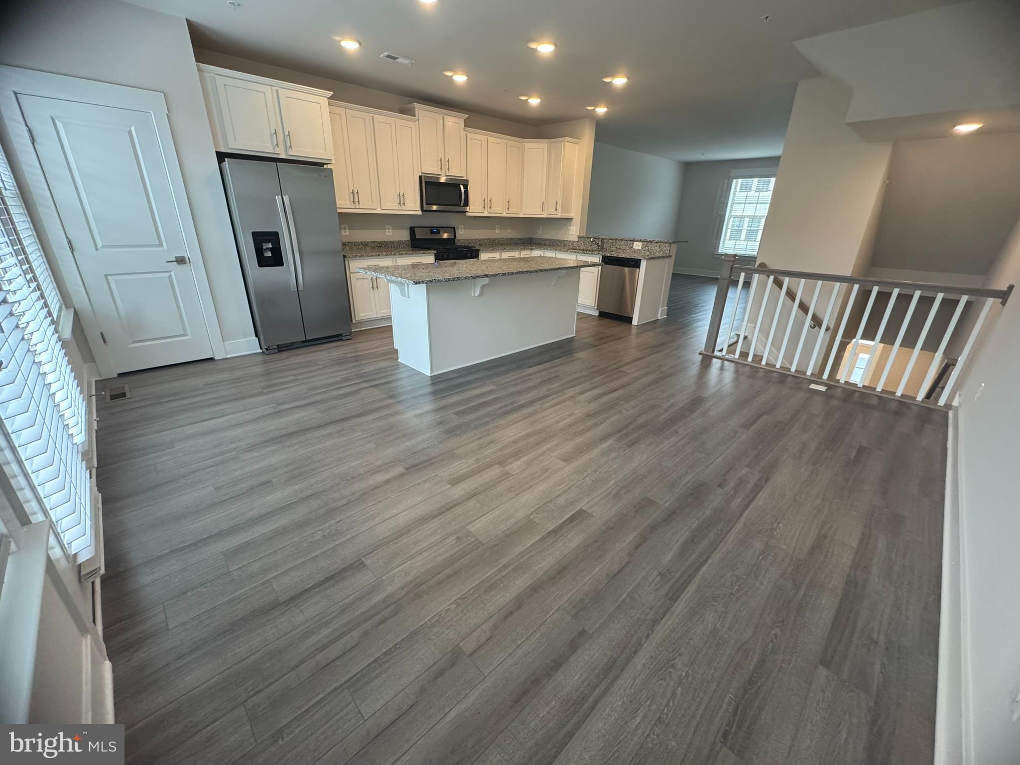 MACALLAN CROSSING - Residential Lease