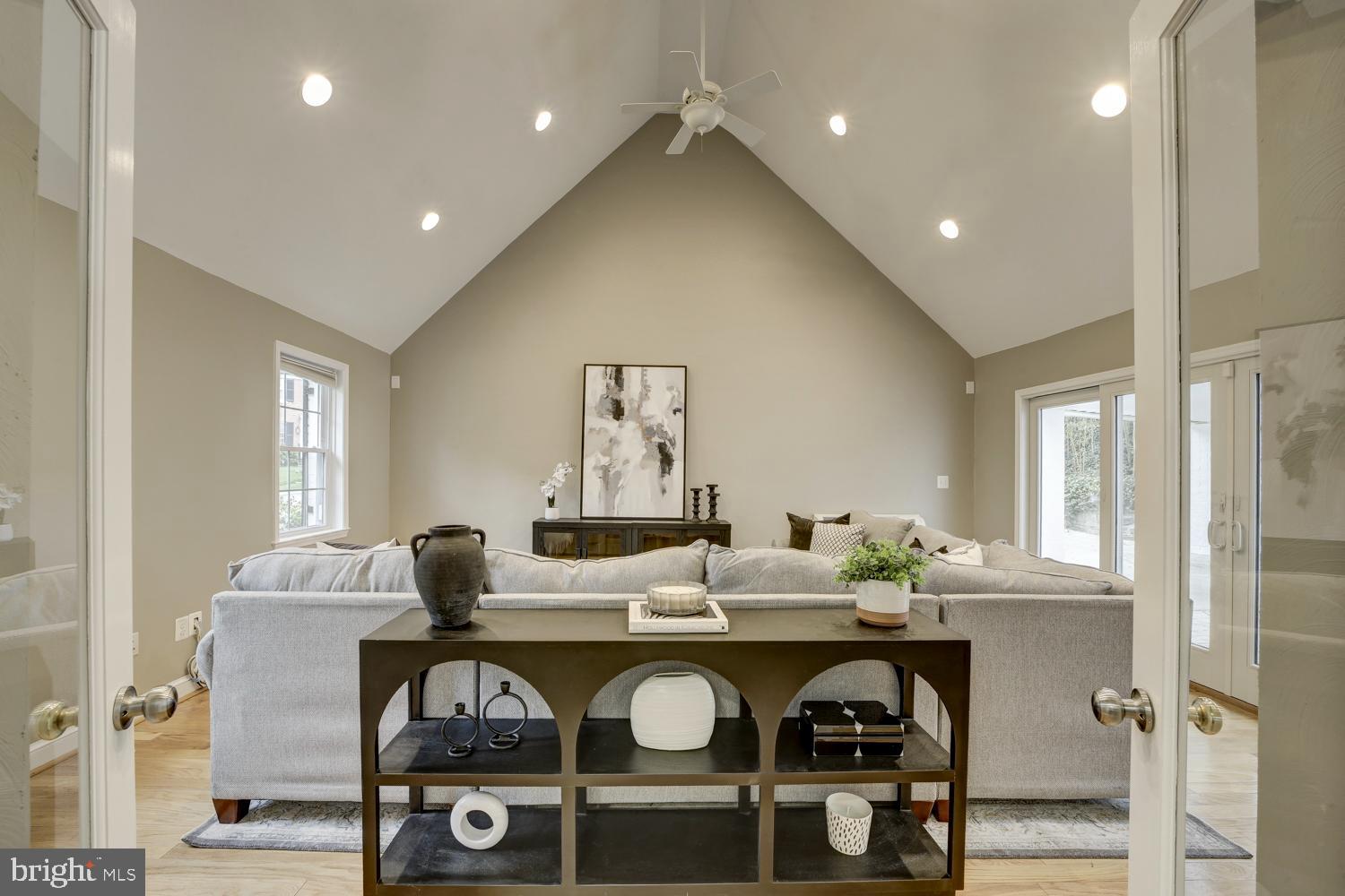 SUMNER - Residential