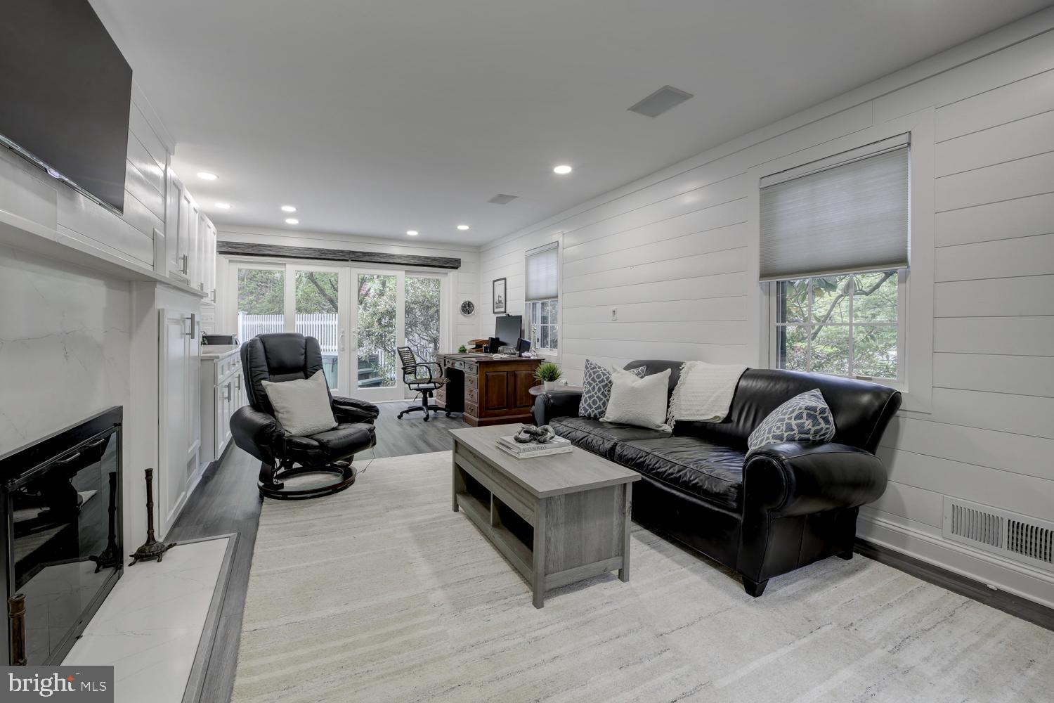 SUMNER - Residential