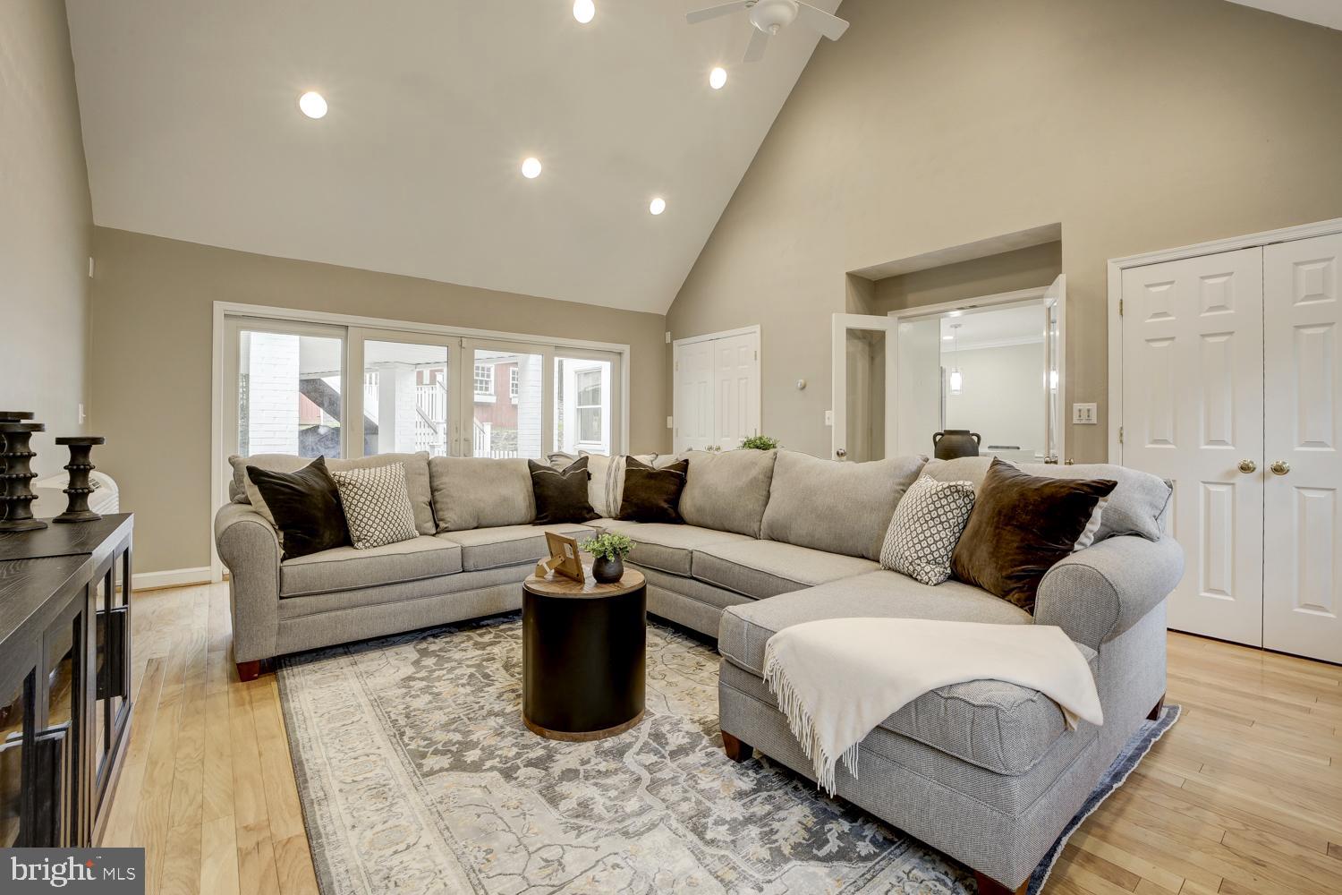 SUMNER - Residential