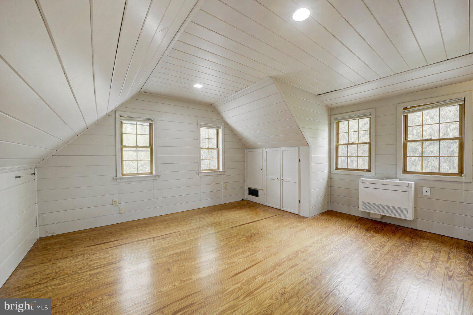 SUMNER - Residential