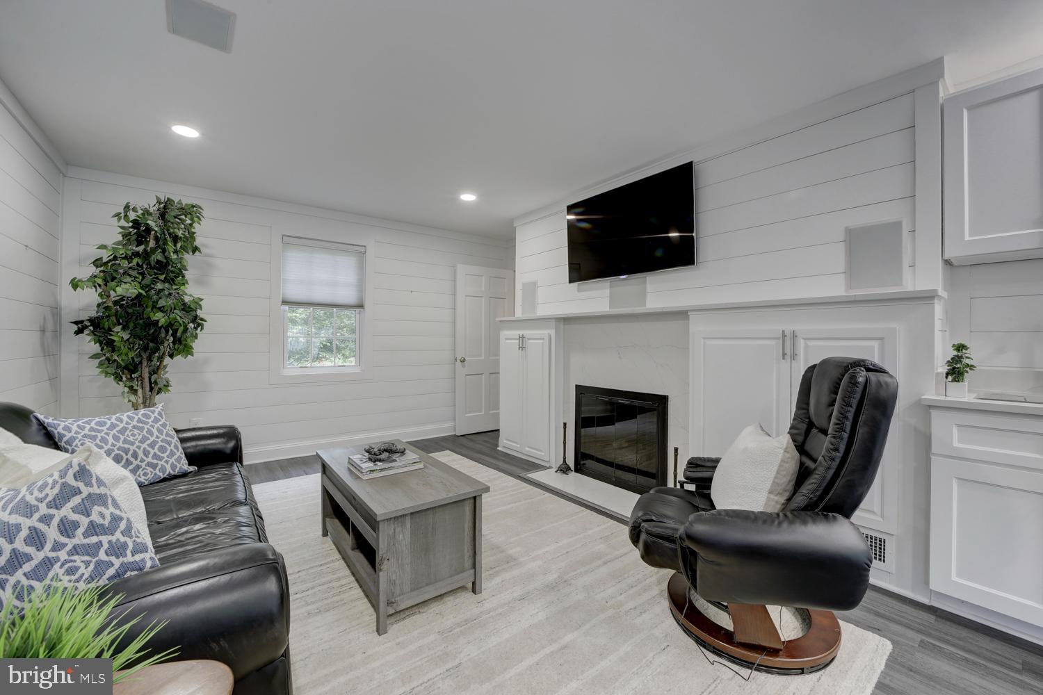 SUMNER - Residential