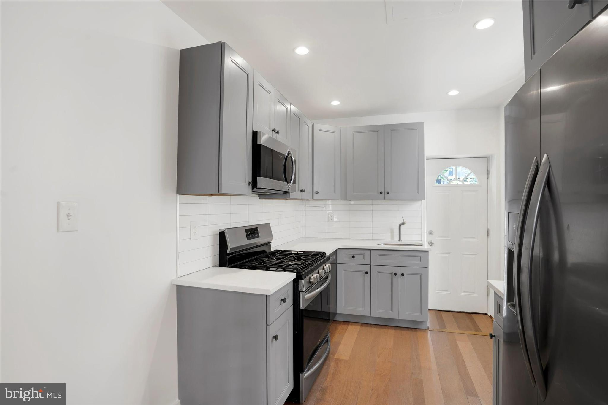 GRAYS FERRY - Residential