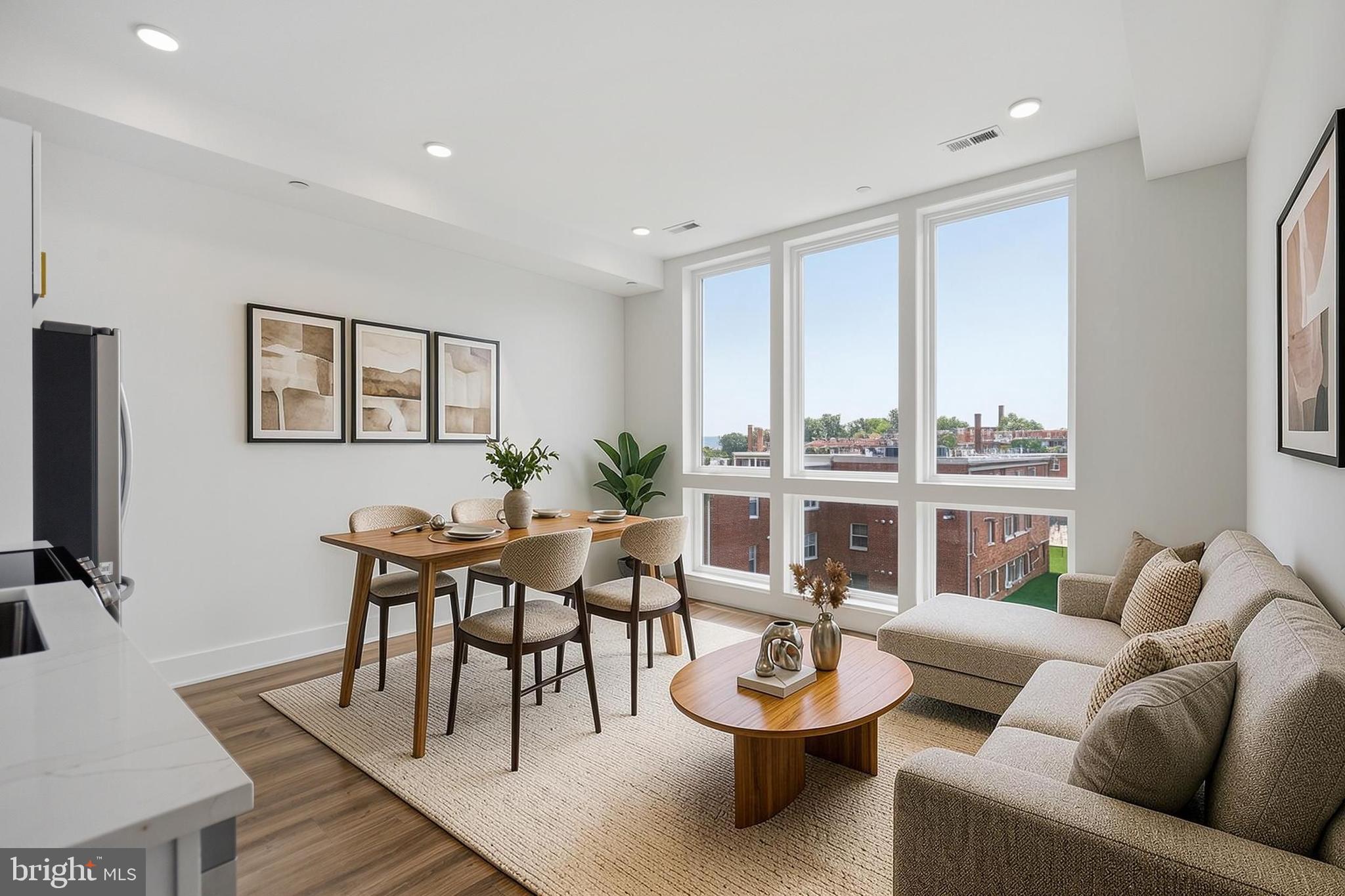 2105 M STREET NE 11