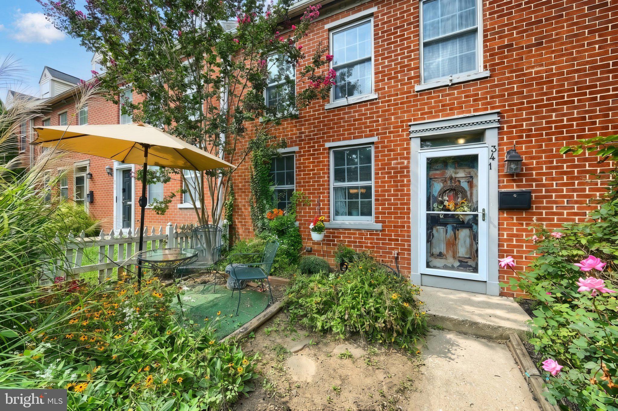 341 W NEWTON AVENUE