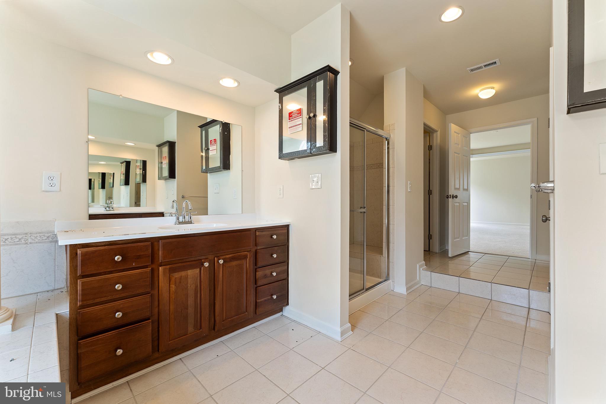 CLAYTON VISTA - Residential