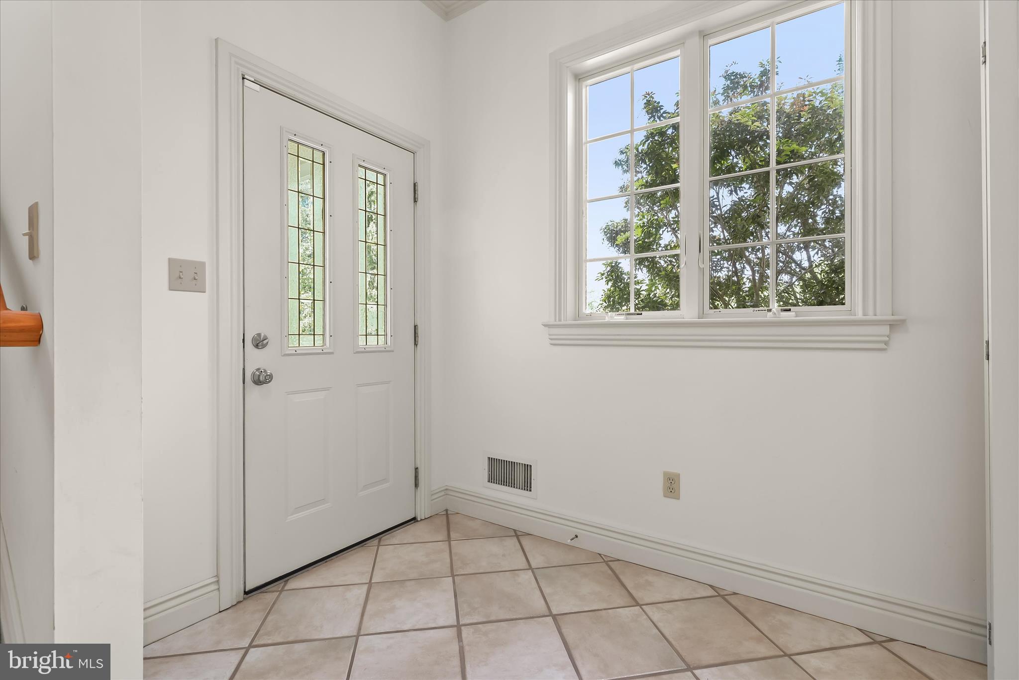 NICHOLSONS MANOR - Residential