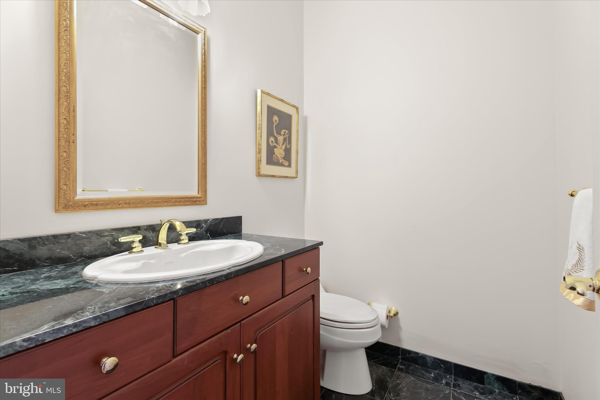 NICHOLSONS MANOR - Residential