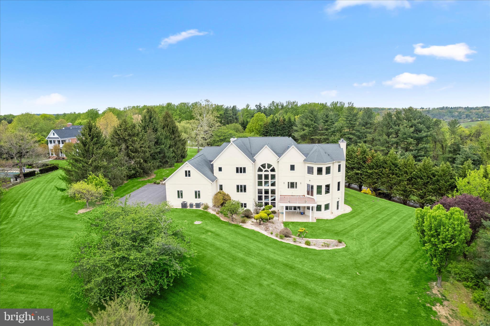 NICHOLSONS MANOR - Residential