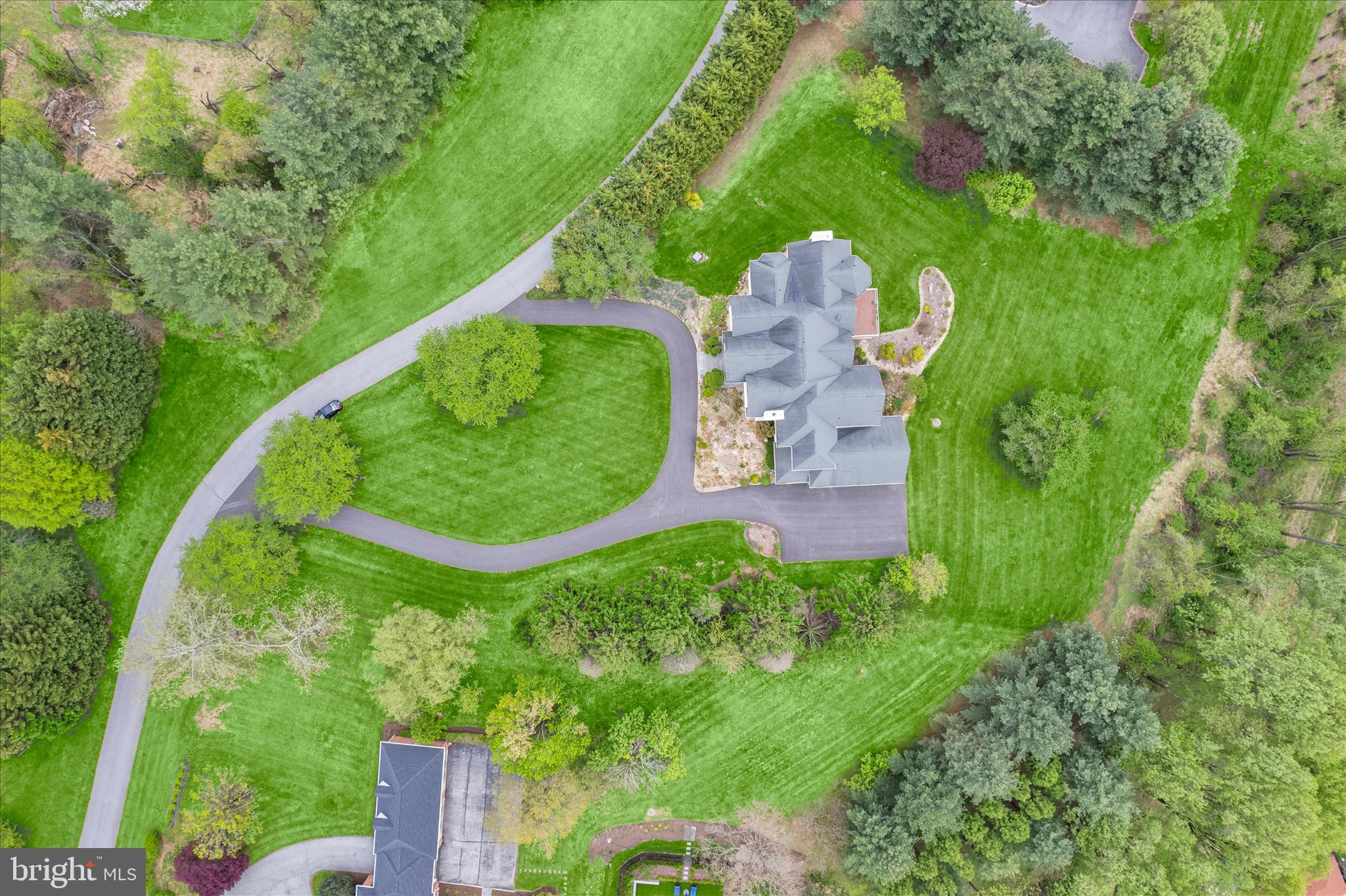 NICHOLSONS MANOR - Residential