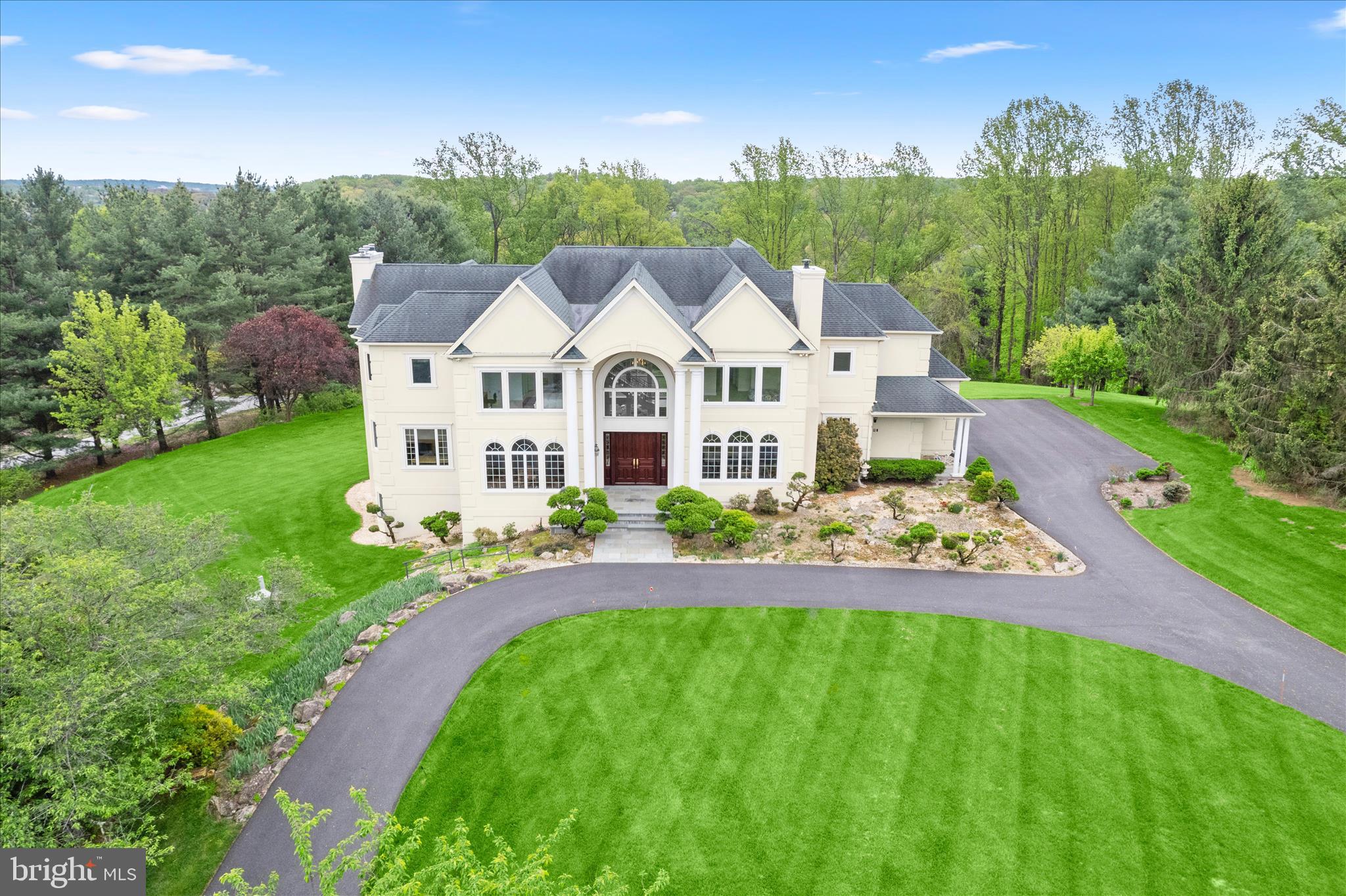 NICHOLSONS MANOR - Residential