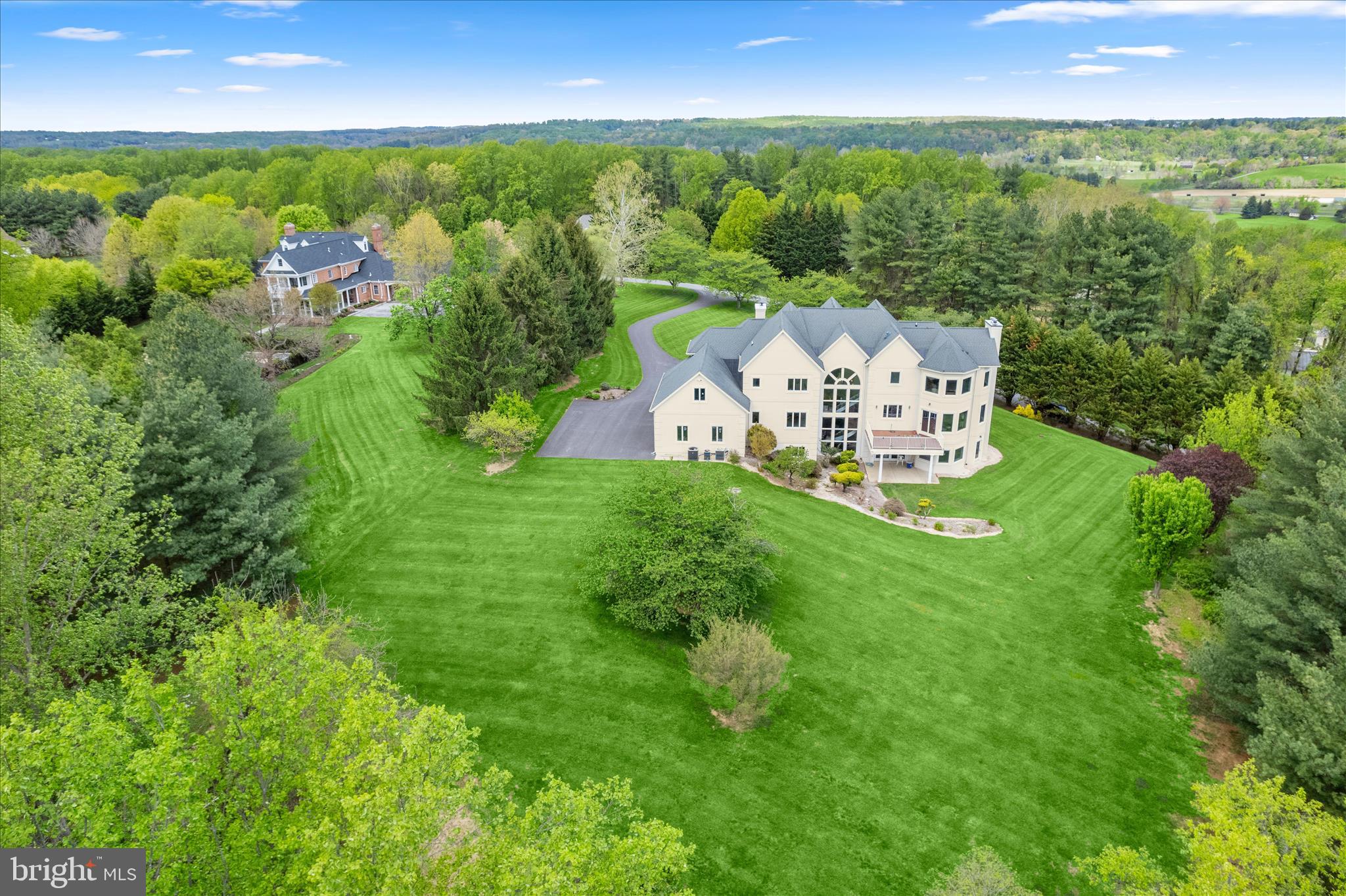 NICHOLSONS MANOR - Residential