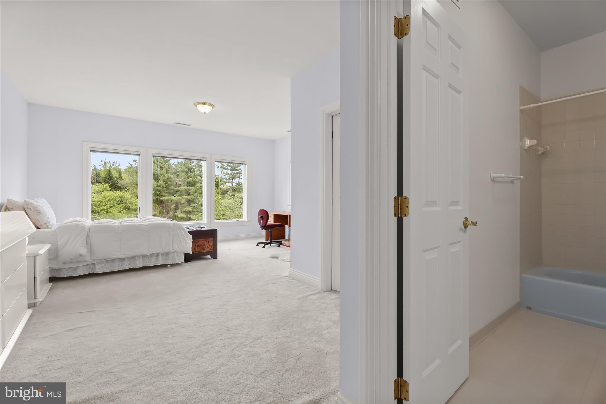 NICHOLSONS MANOR - Residential