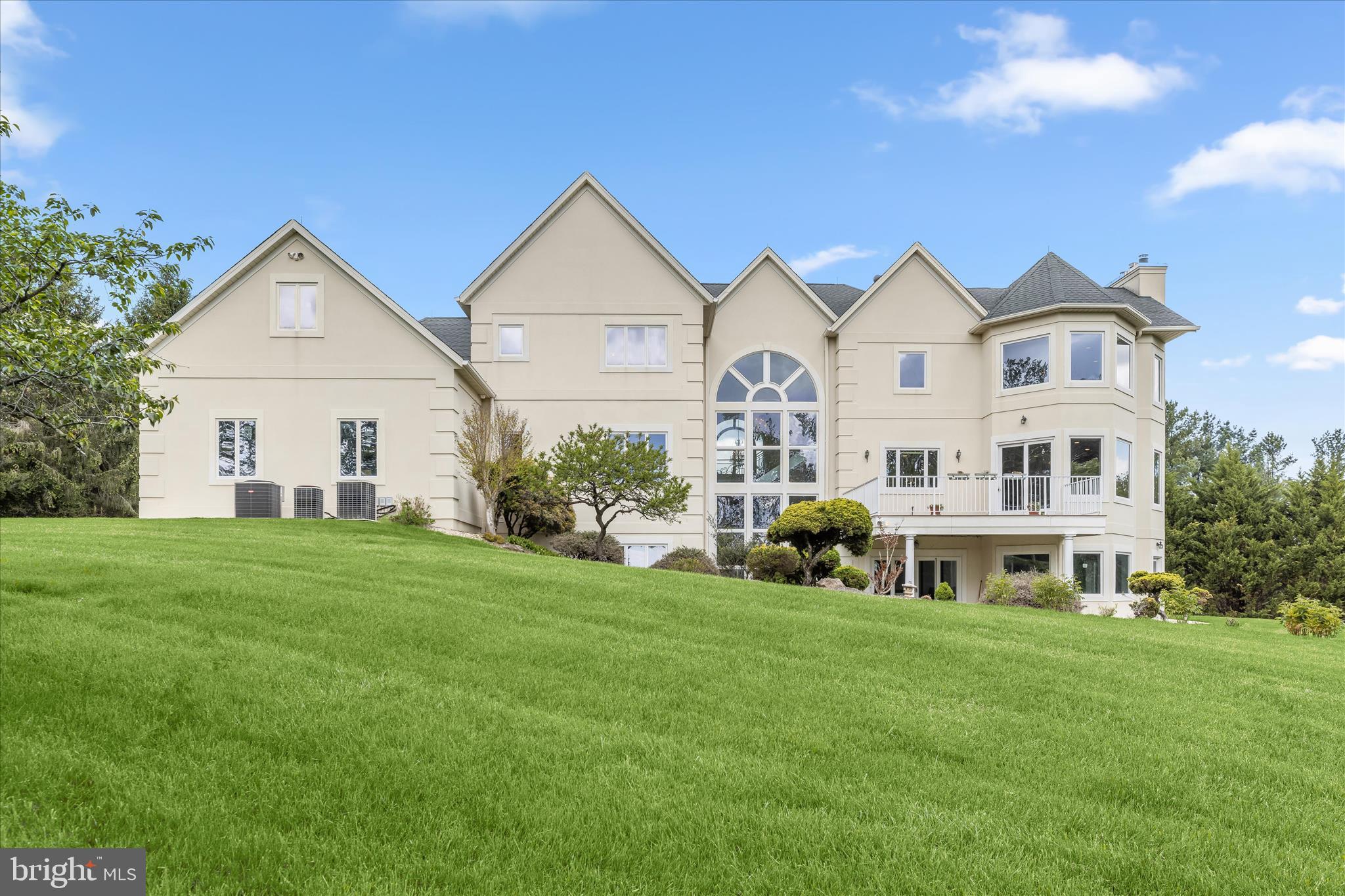 NICHOLSONS MANOR - Residential