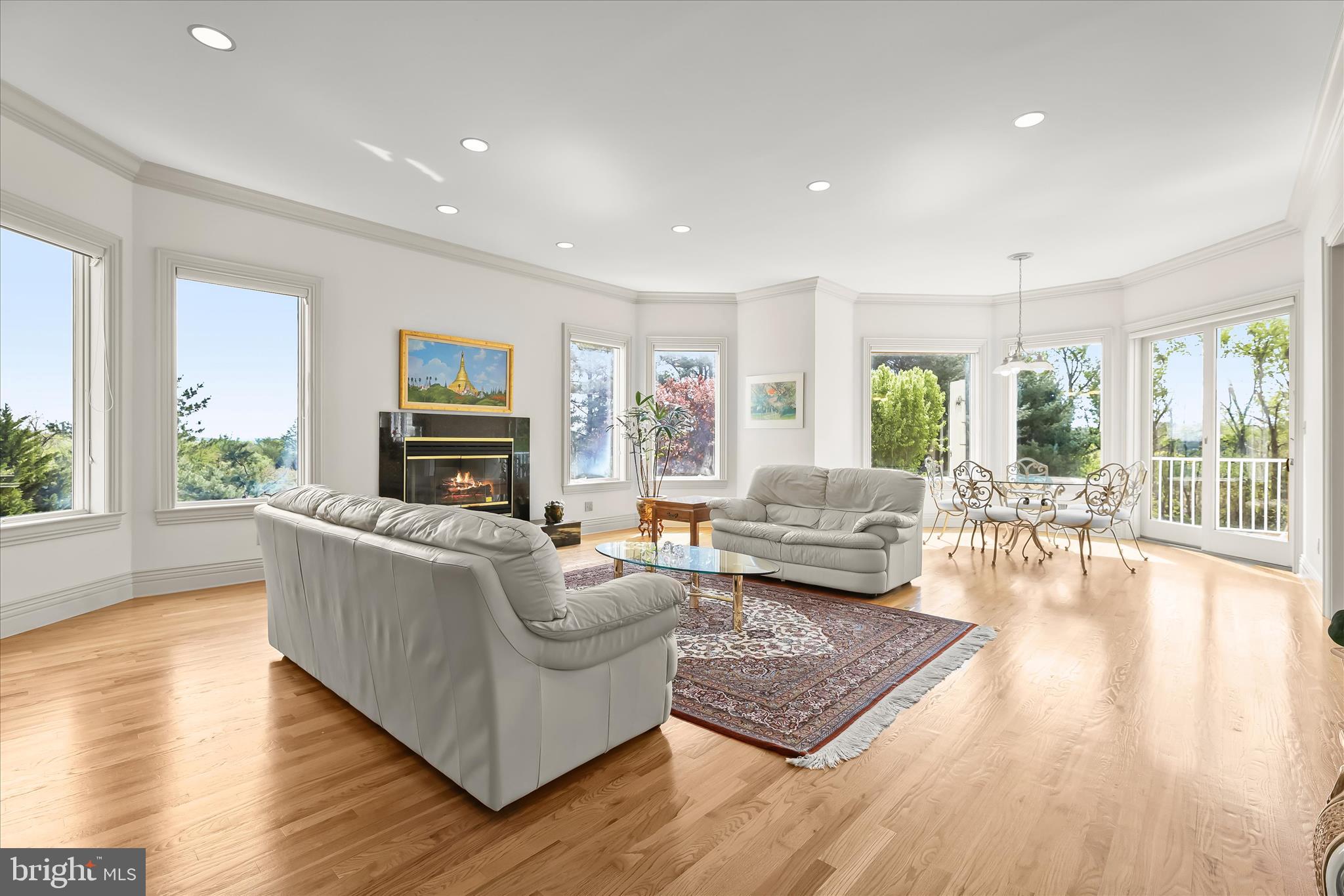 NICHOLSONS MANOR - Residential