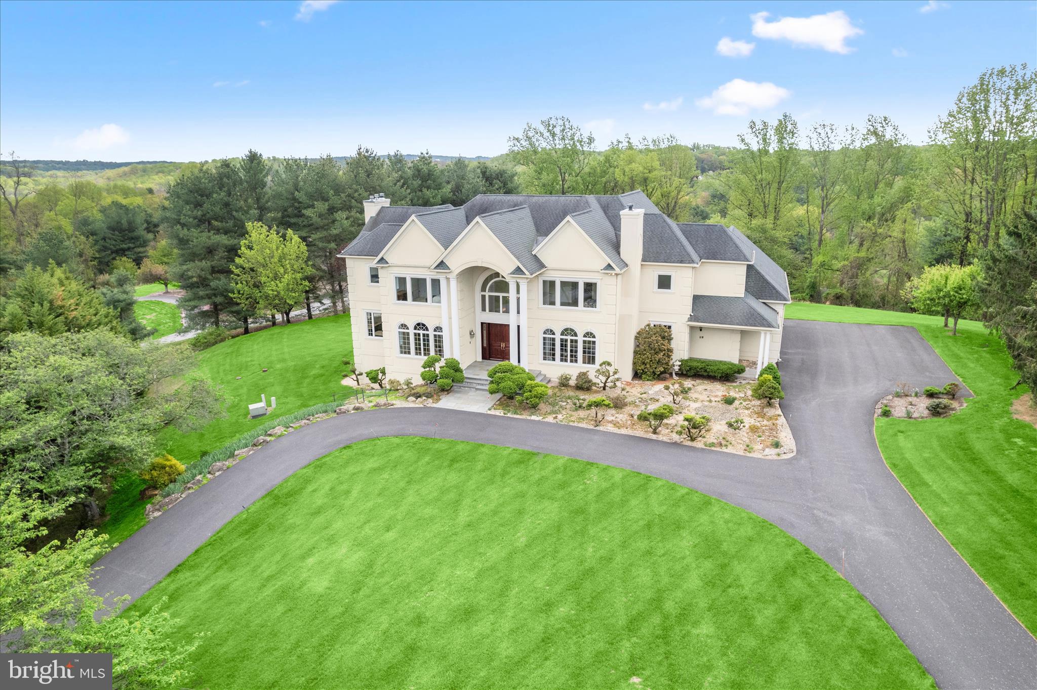 NICHOLSONS MANOR - Residential