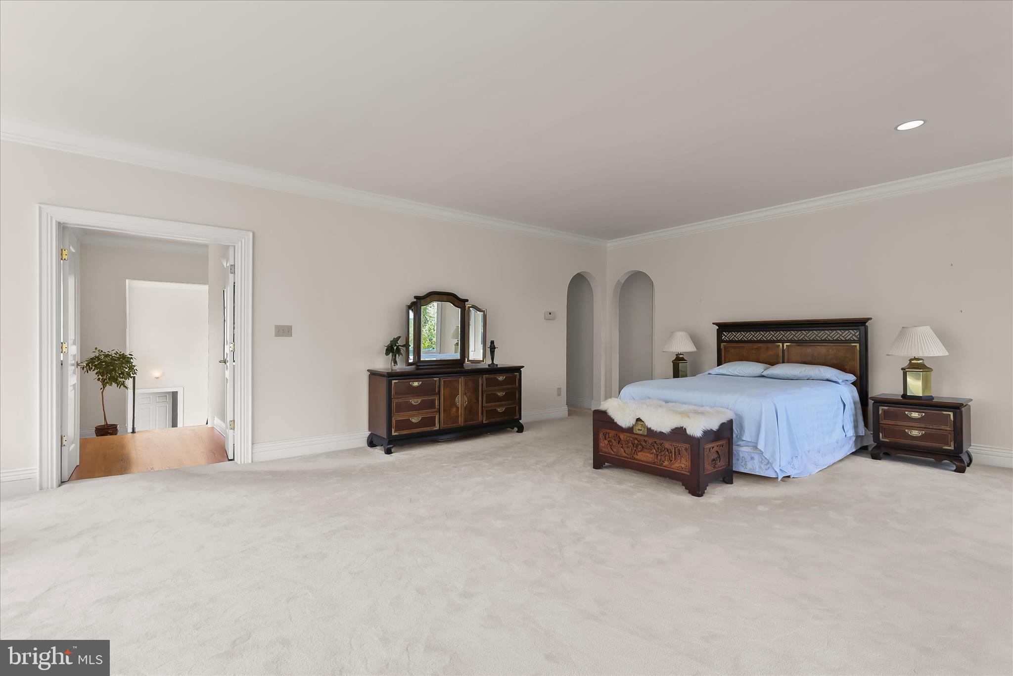 NICHOLSONS MANOR - Residential