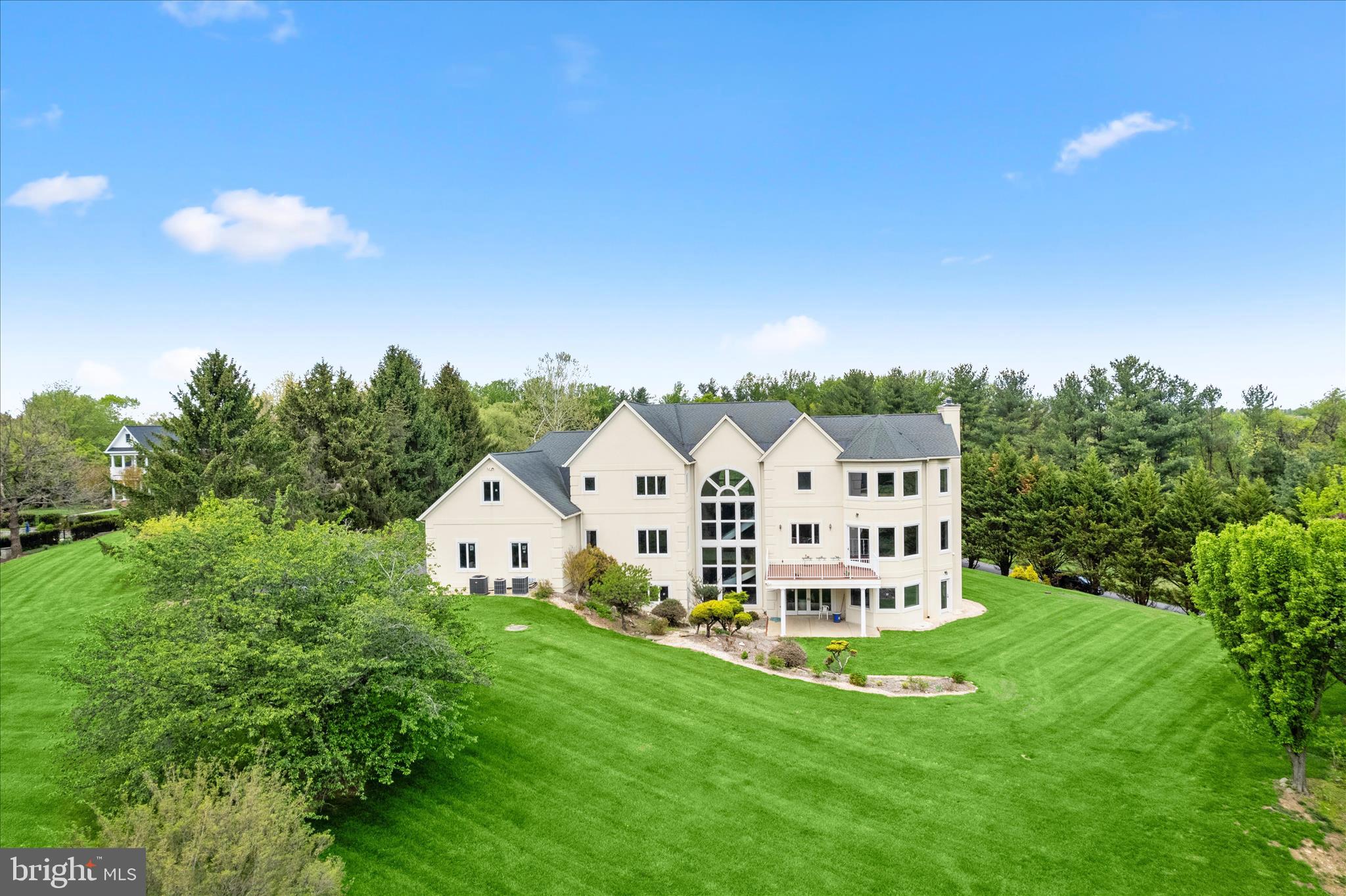 NICHOLSONS MANOR - Residential