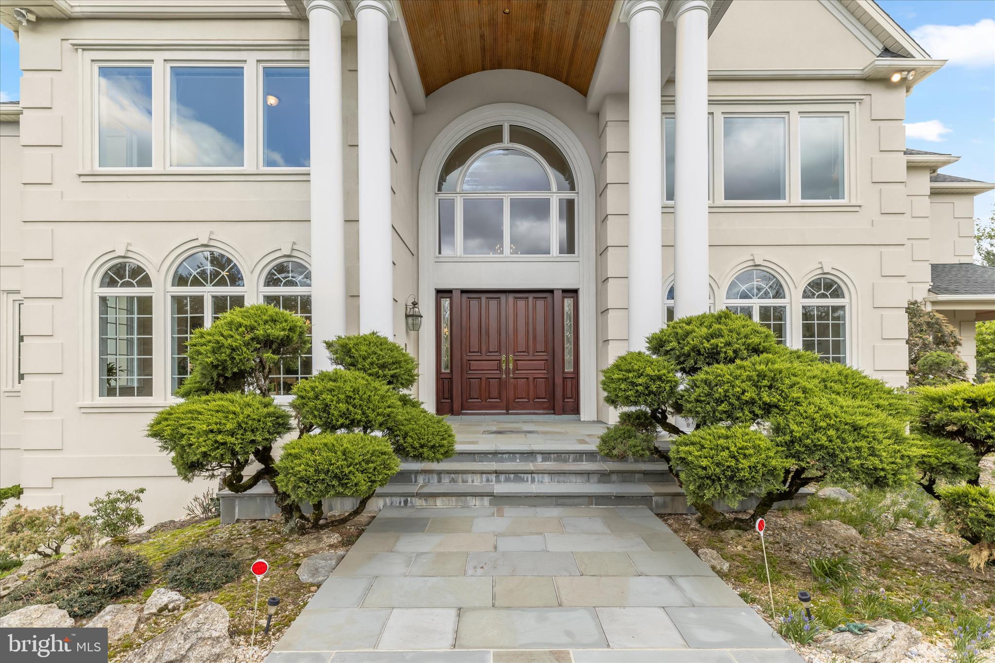 NICHOLSONS MANOR - Residential