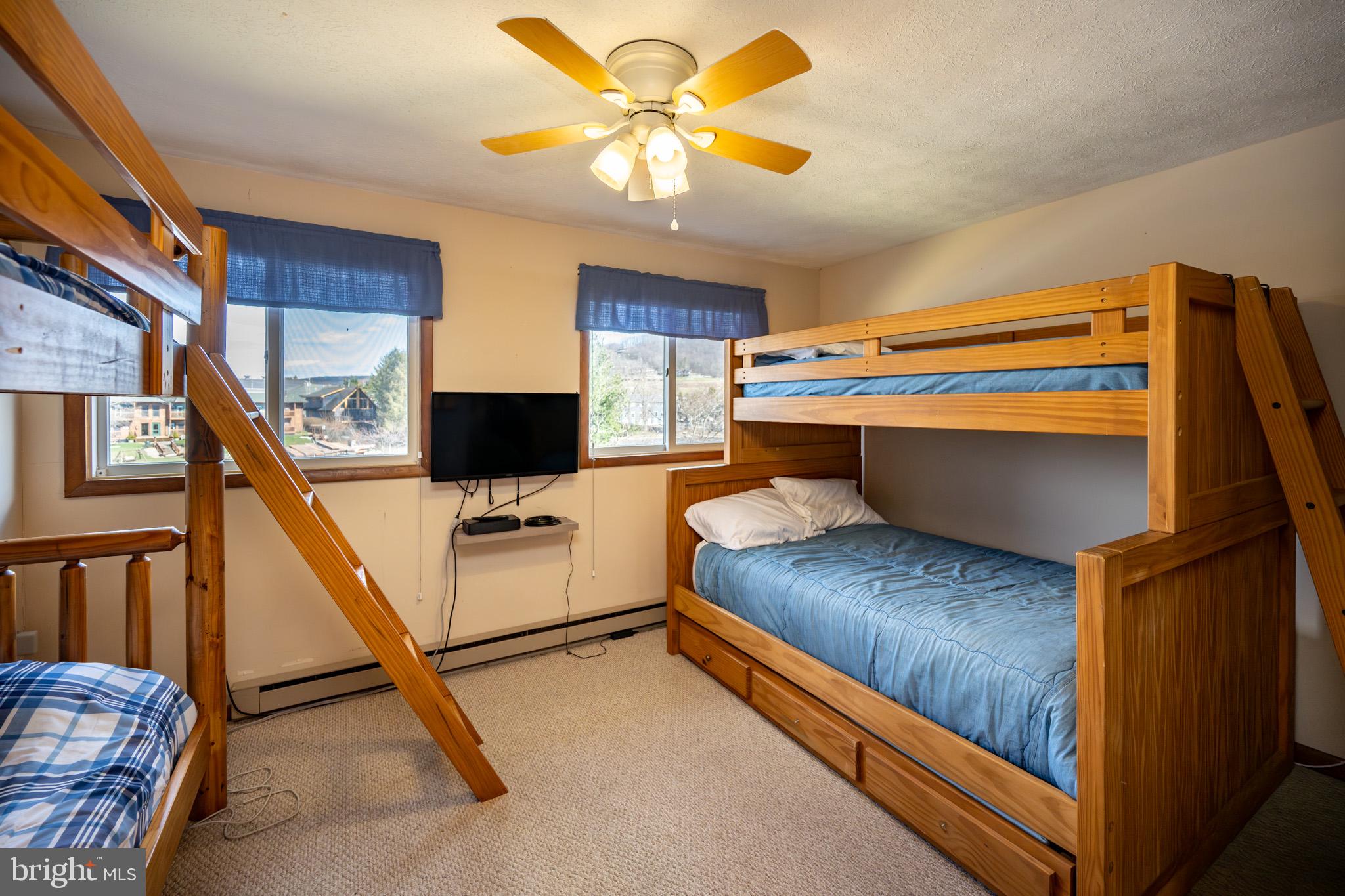 SKI HARBOR - Residential