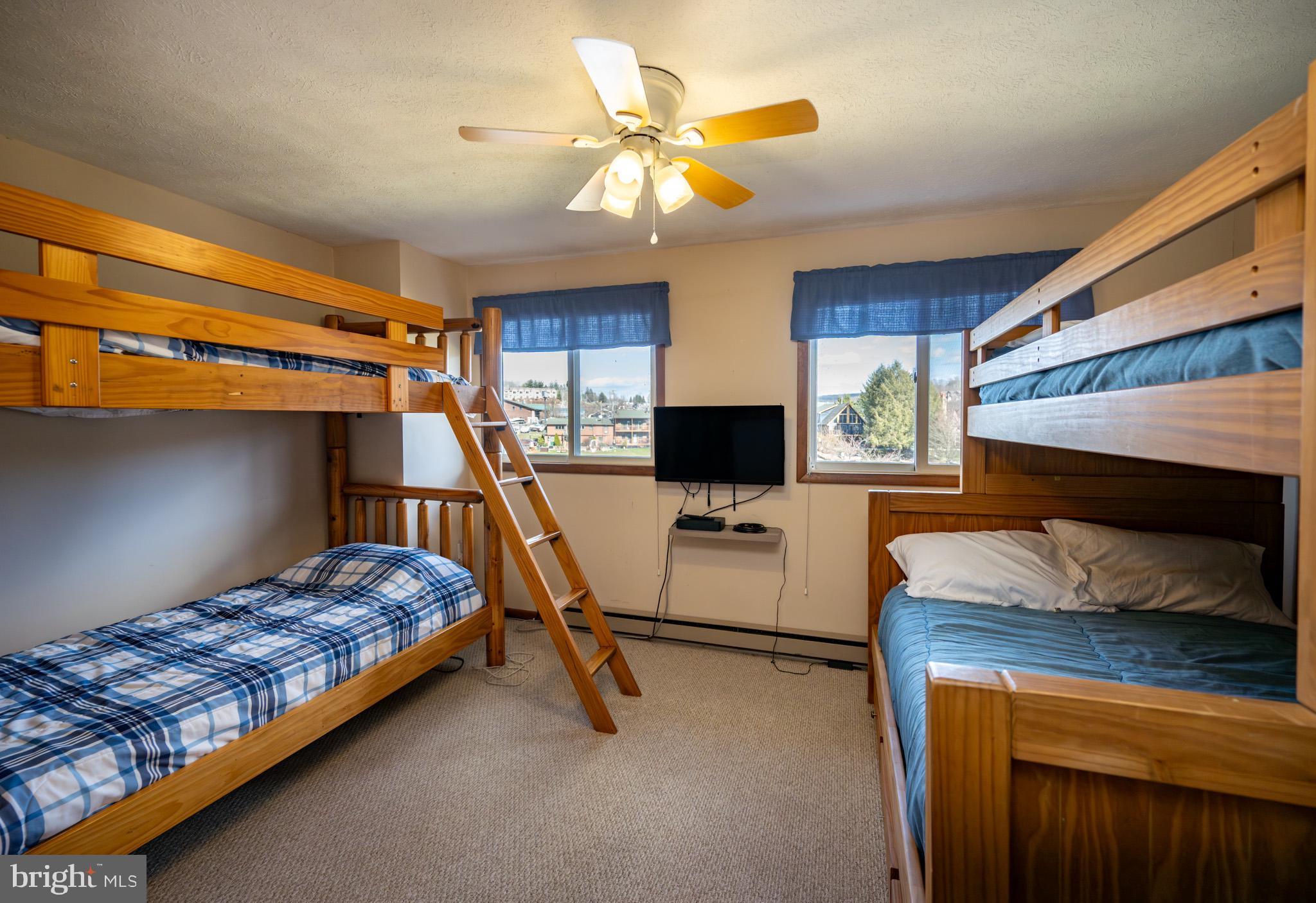 SKI HARBOR - Residential