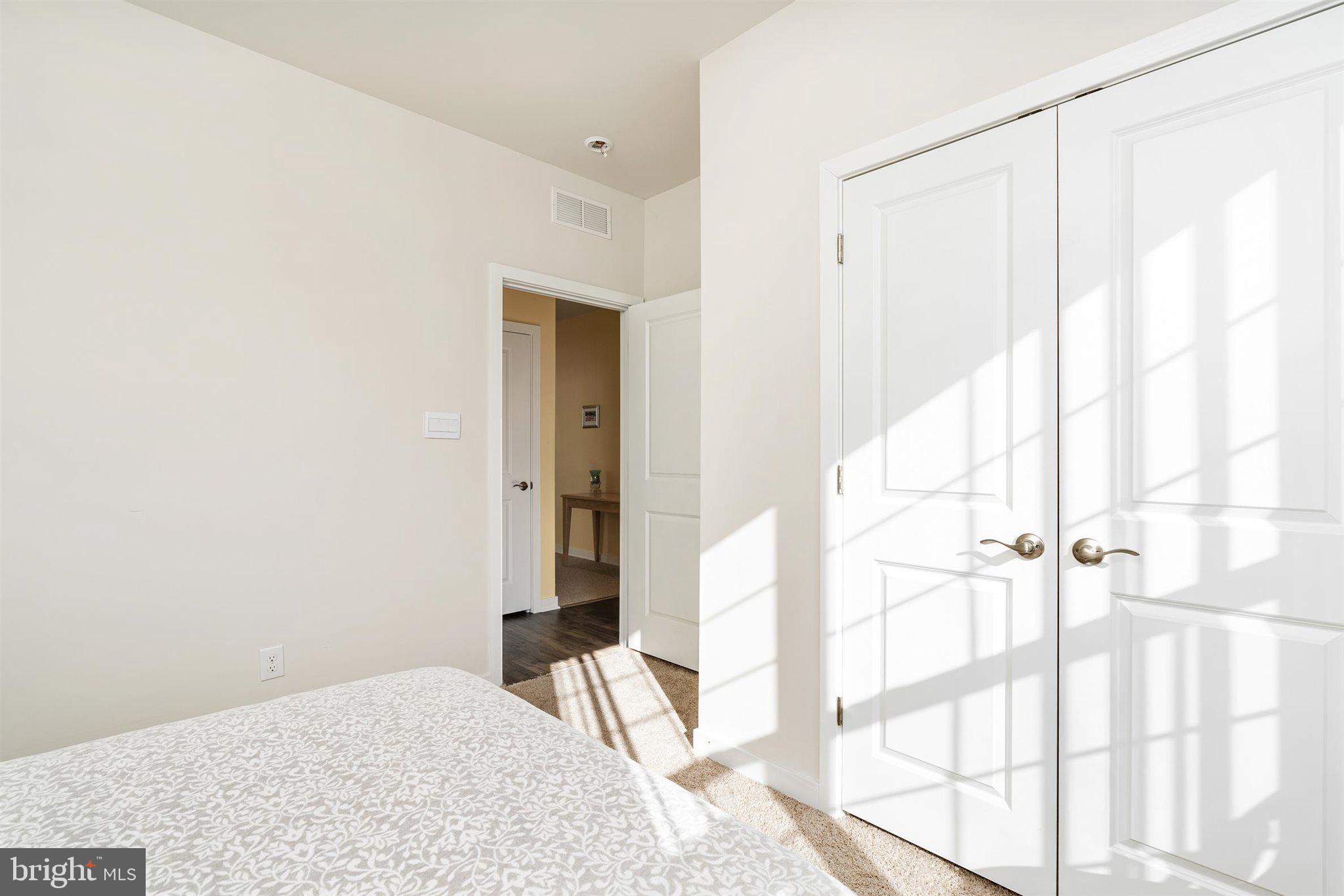 121 CONGRESSIONAL COURT