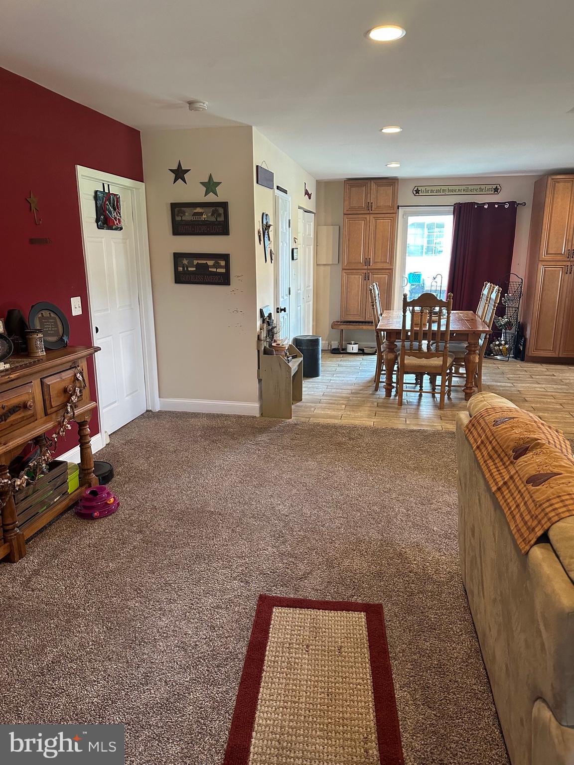 FOREST HILL - Residential