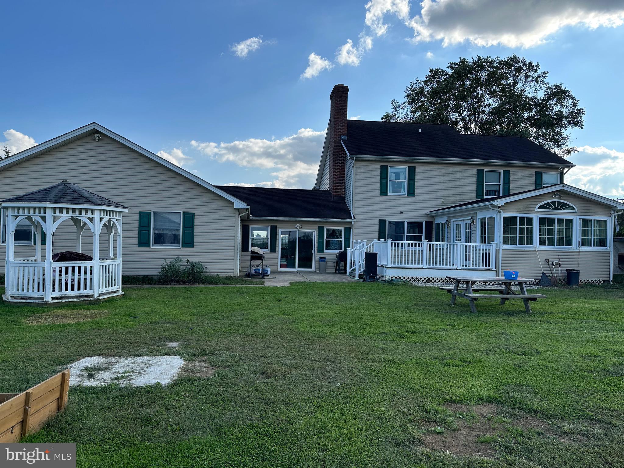 FOREST HILL - Residential