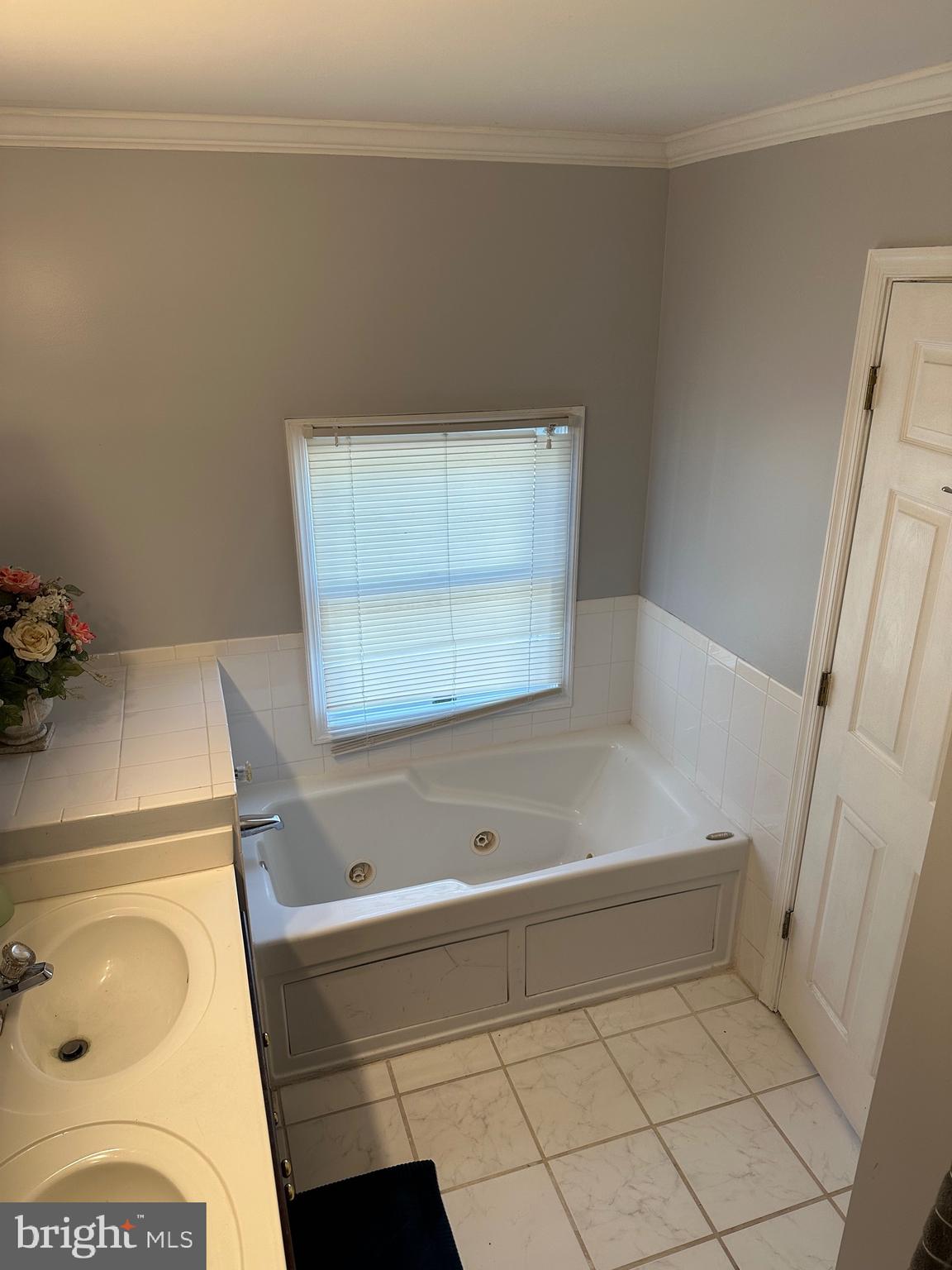 FOREST HILL - Residential