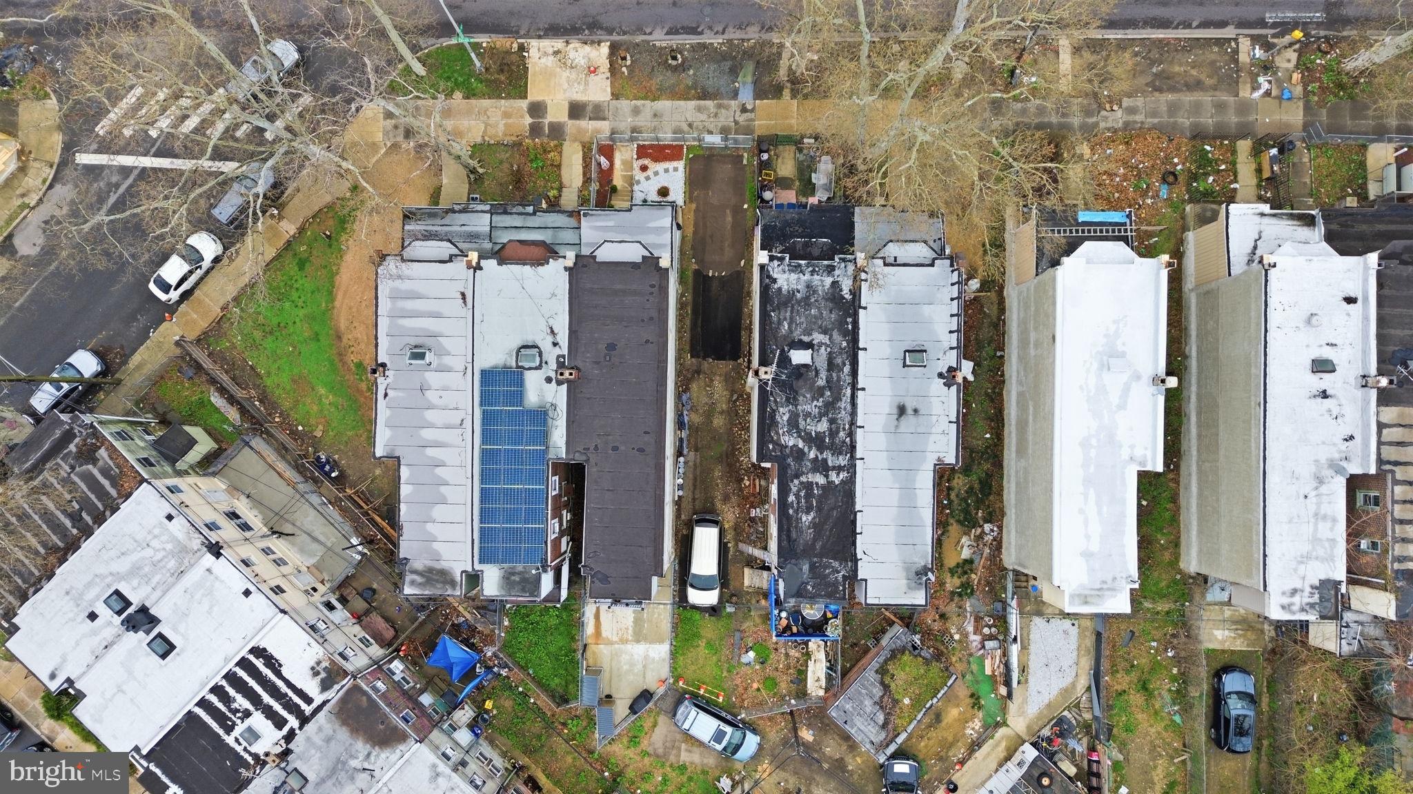 628 W ROOSEVELT BOULEVARD