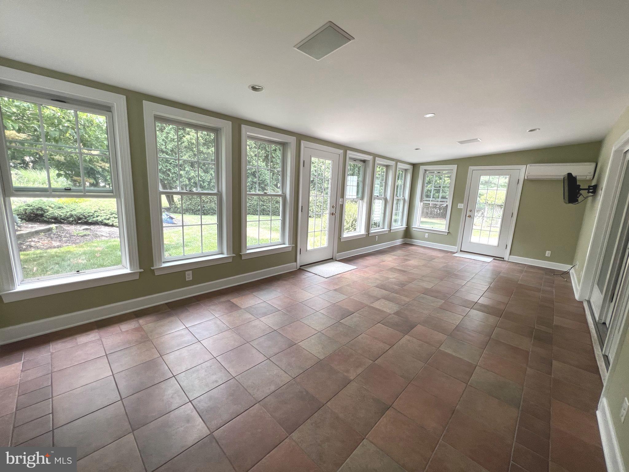 WORTHINGTON - Residential Lease