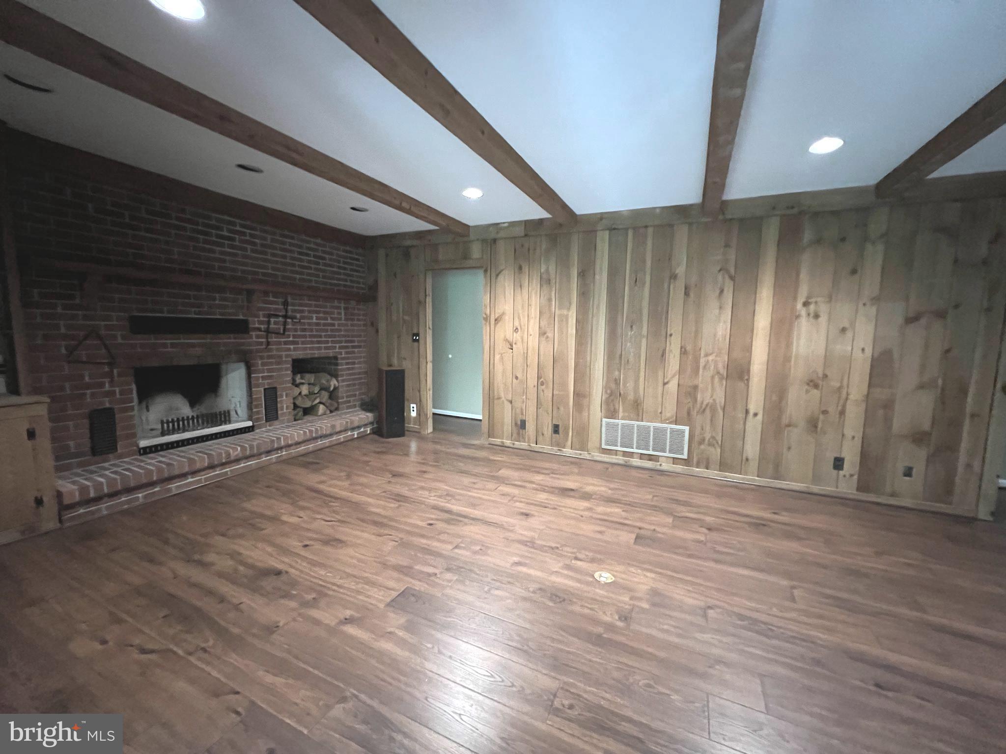 WORTHINGTON - Residential Lease