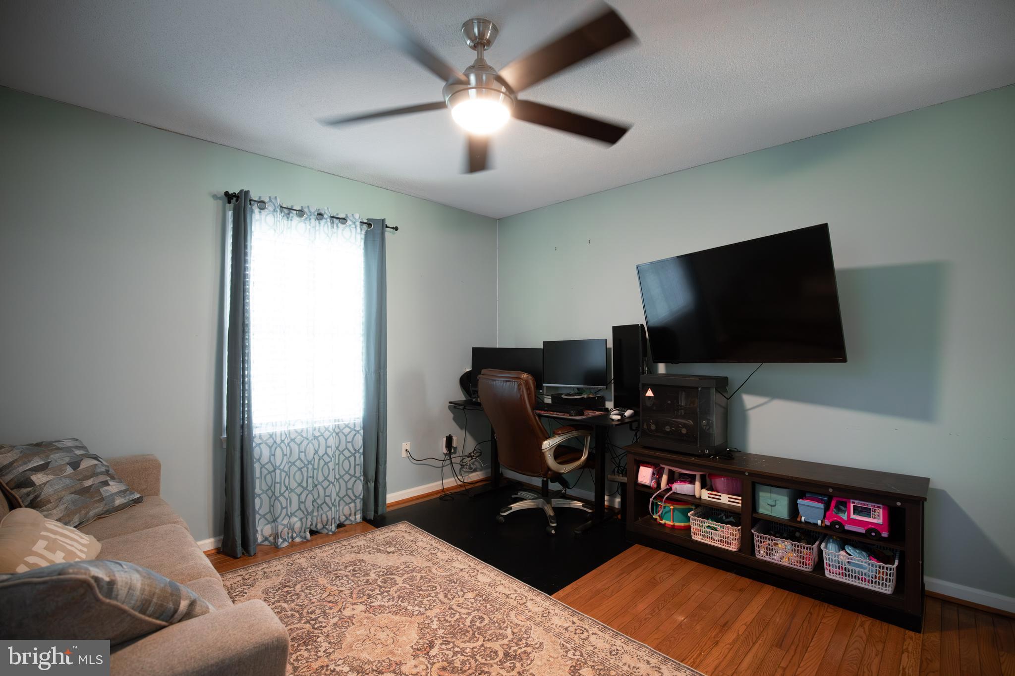 HUNTERS MILL - Residential