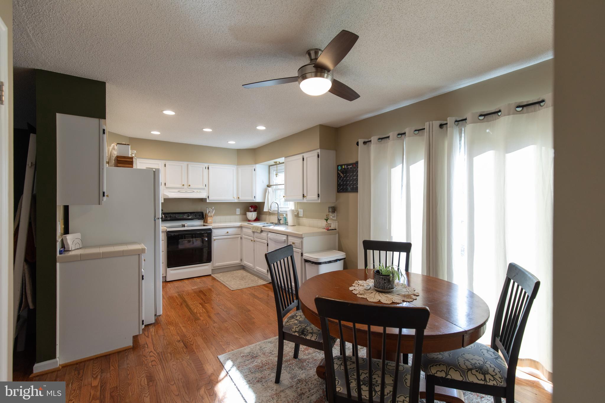 HUNTERS MILL - Residential