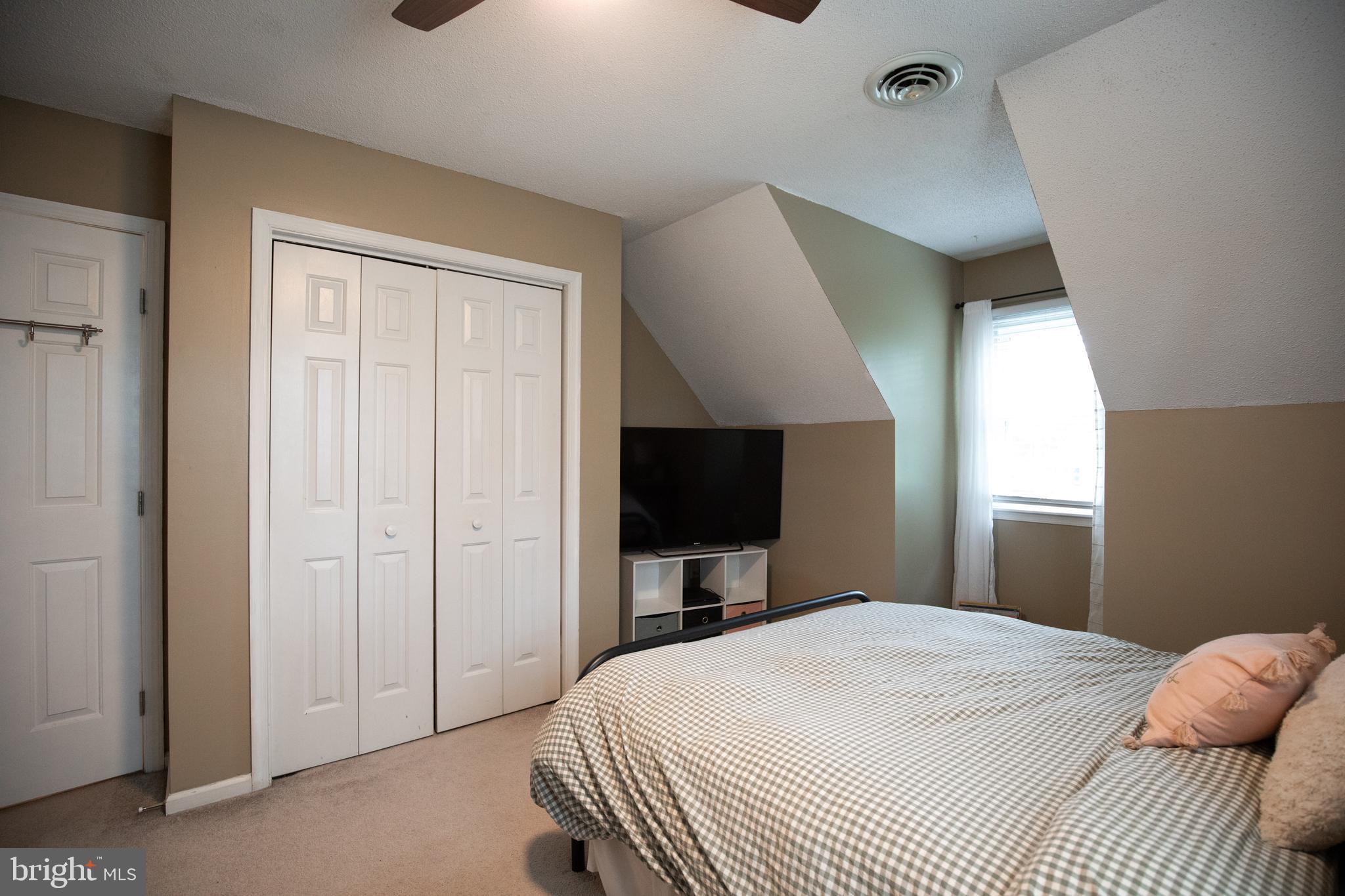 HUNTERS MILL - Residential