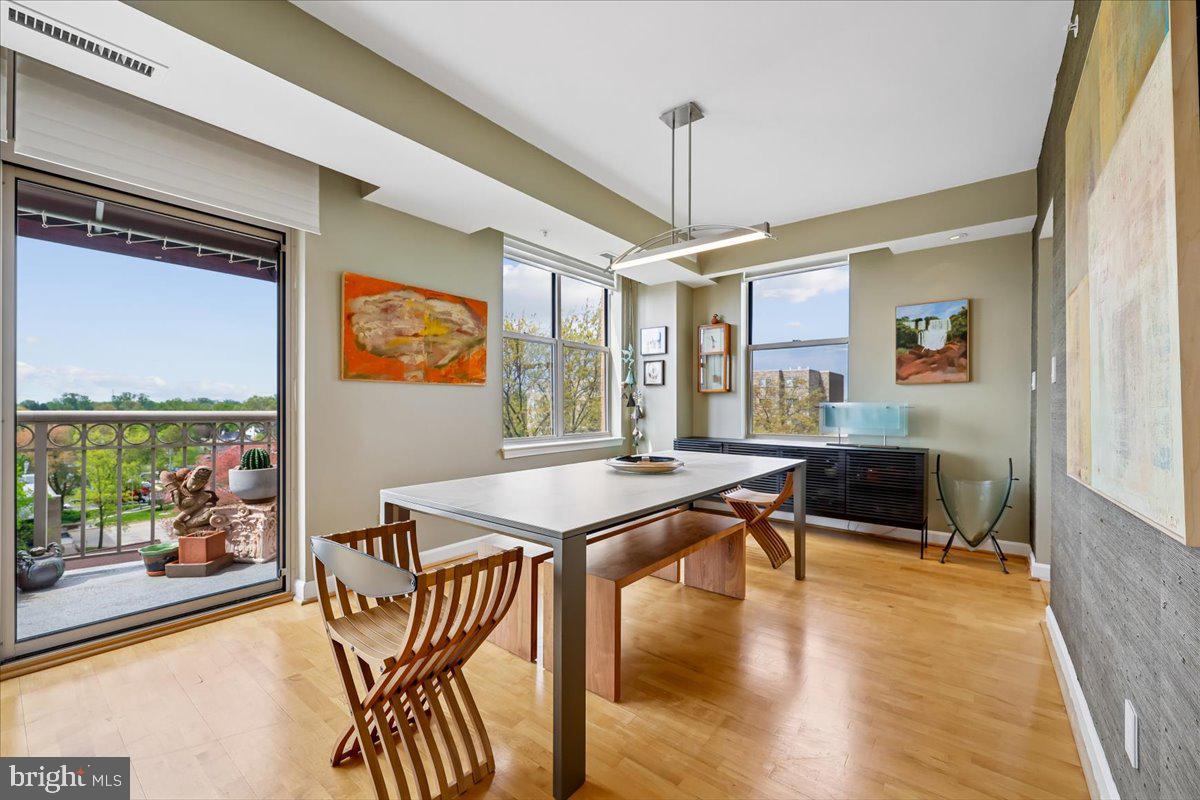 MADISON PARK CONDOMINIUMS - Residential