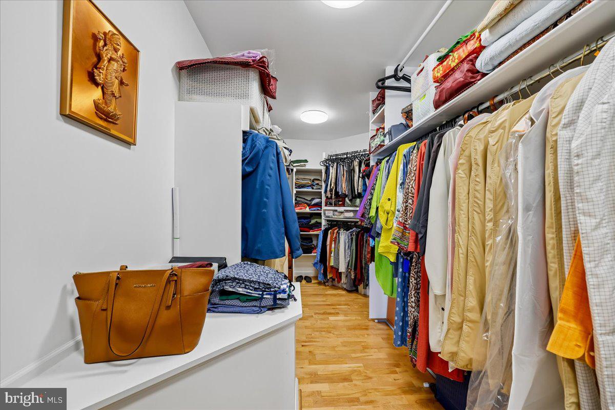 MADISON PARK CONDOMINIUMS - Residential