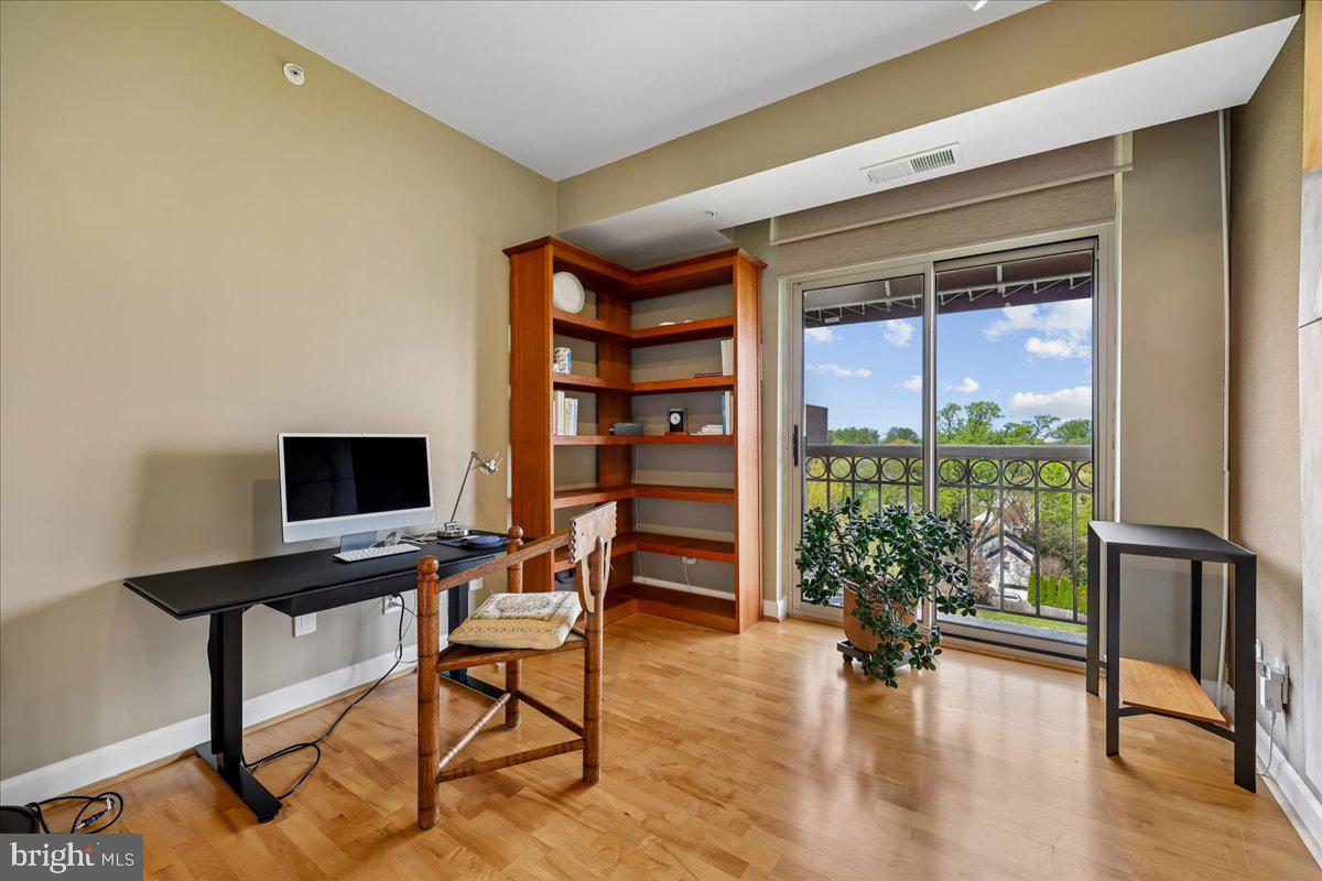 MADISON PARK CONDOMINIUMS - Residential