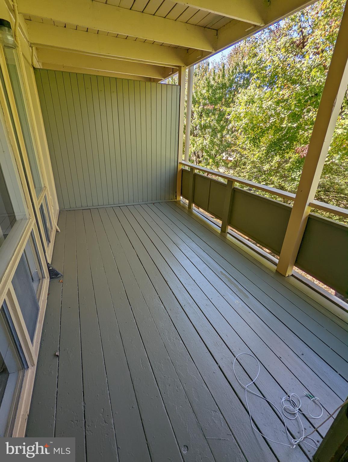 HOLLY HILL CONDOMINIUMS - Residential Lease