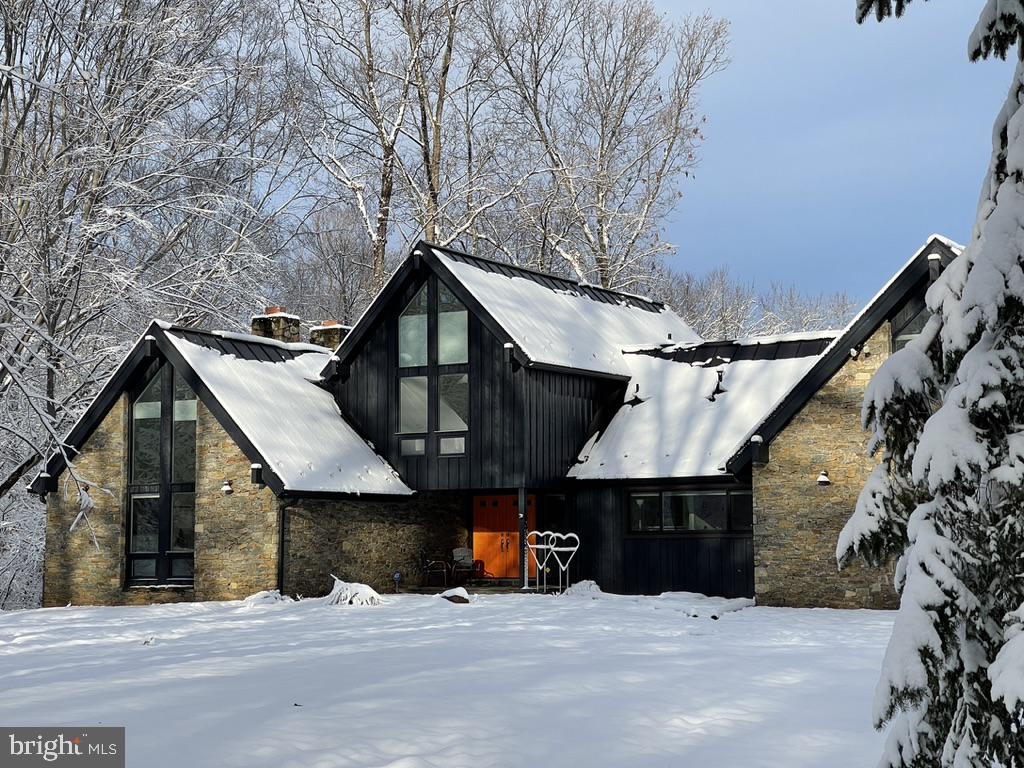 WALKER WOODS LAKE - Residential