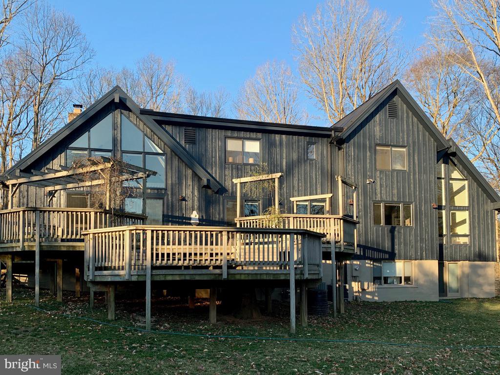 WALKER WOODS LAKE - Residential