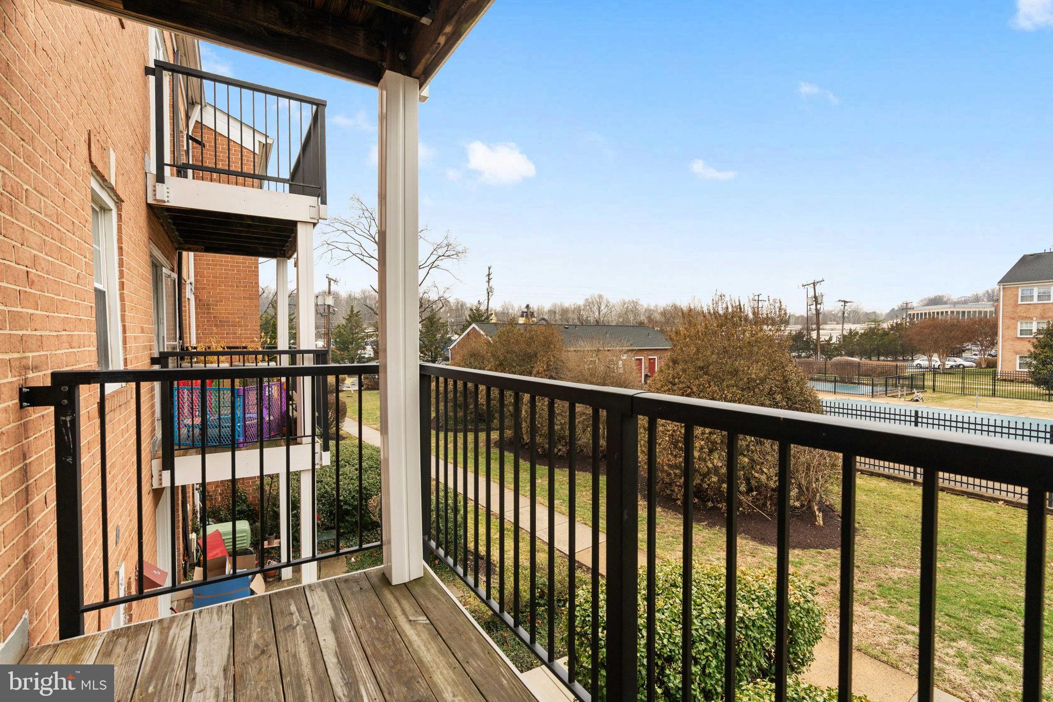 FOXCROFT COLONY CONDOS - Residential