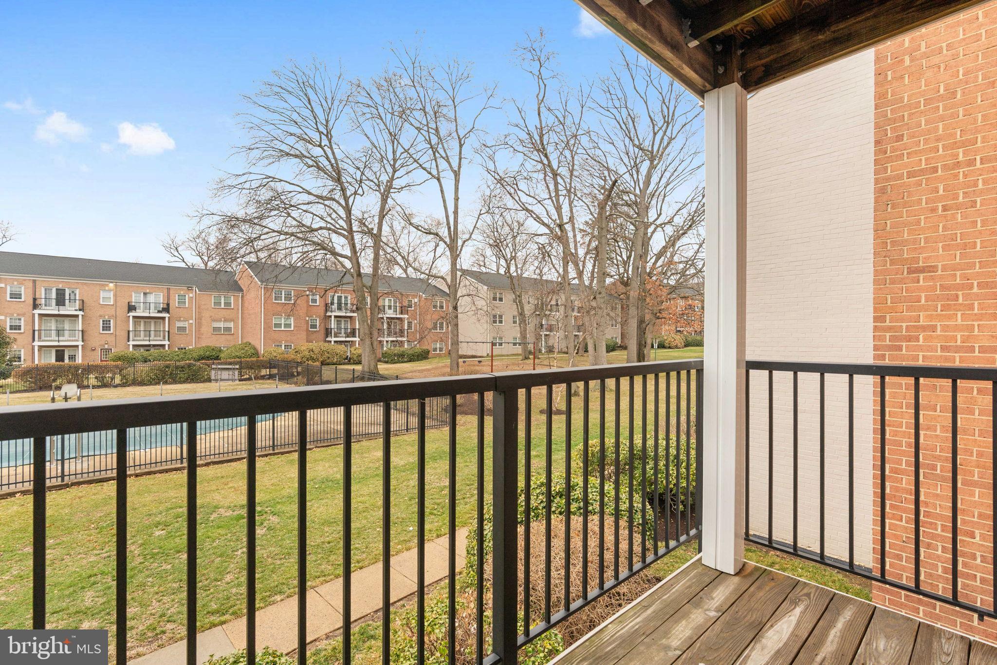 FOXCROFT COLONY CONDOS - Residential