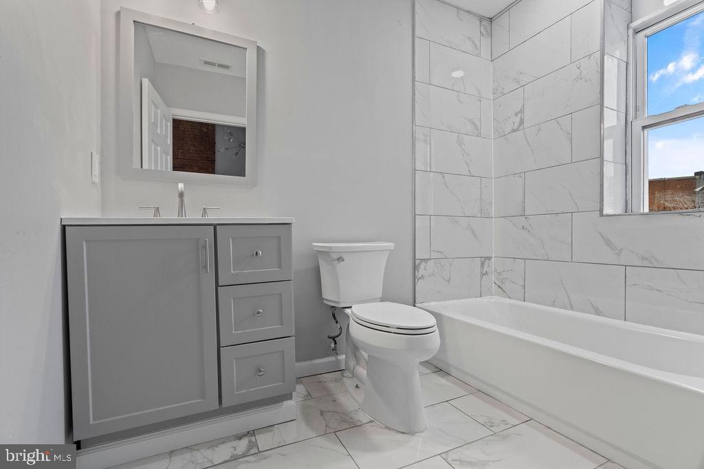 CHARLES VILLAGE - Residential Lease