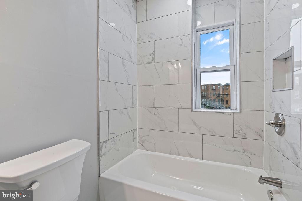 CHARLES VILLAGE - Residential Lease