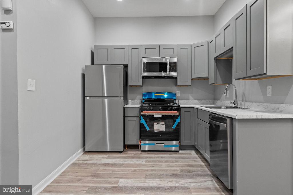 CHARLES VILLAGE - Residential Lease