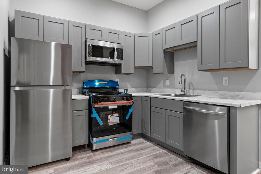 CHARLES VILLAGE - Residential Lease