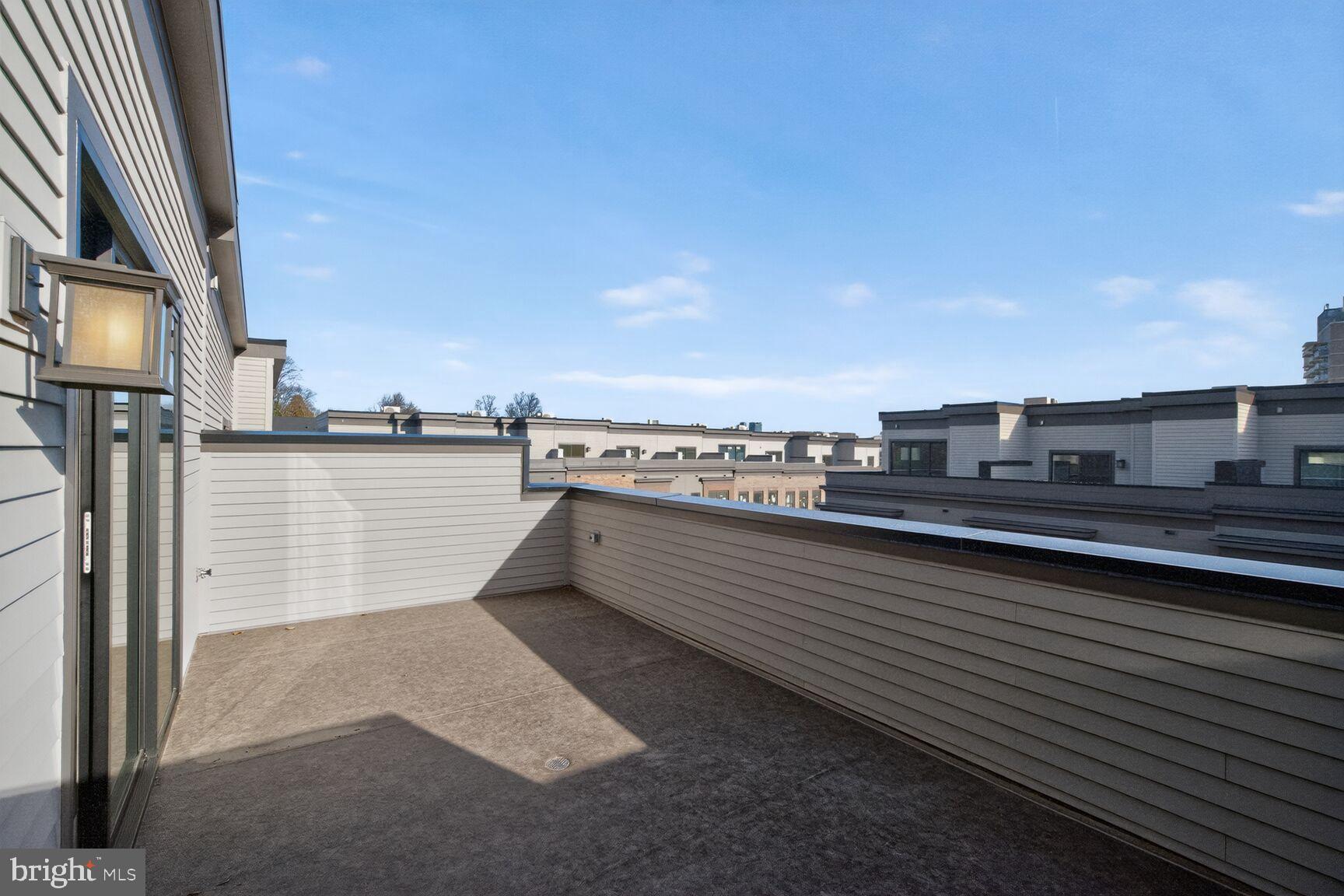 WESTBARD SQUARE - Residential