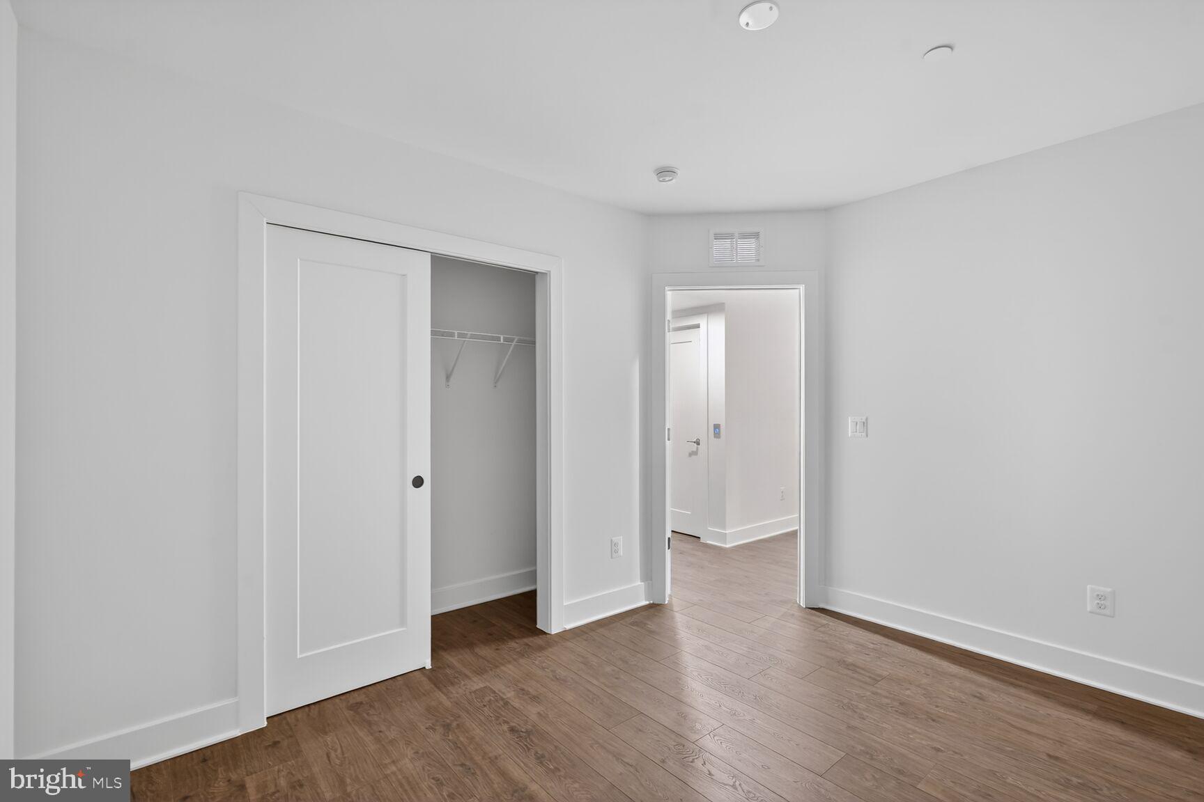 WESTBARD SQUARE - Residential