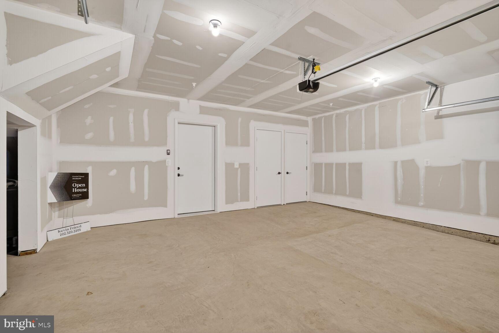 WESTBARD SQUARE - Residential